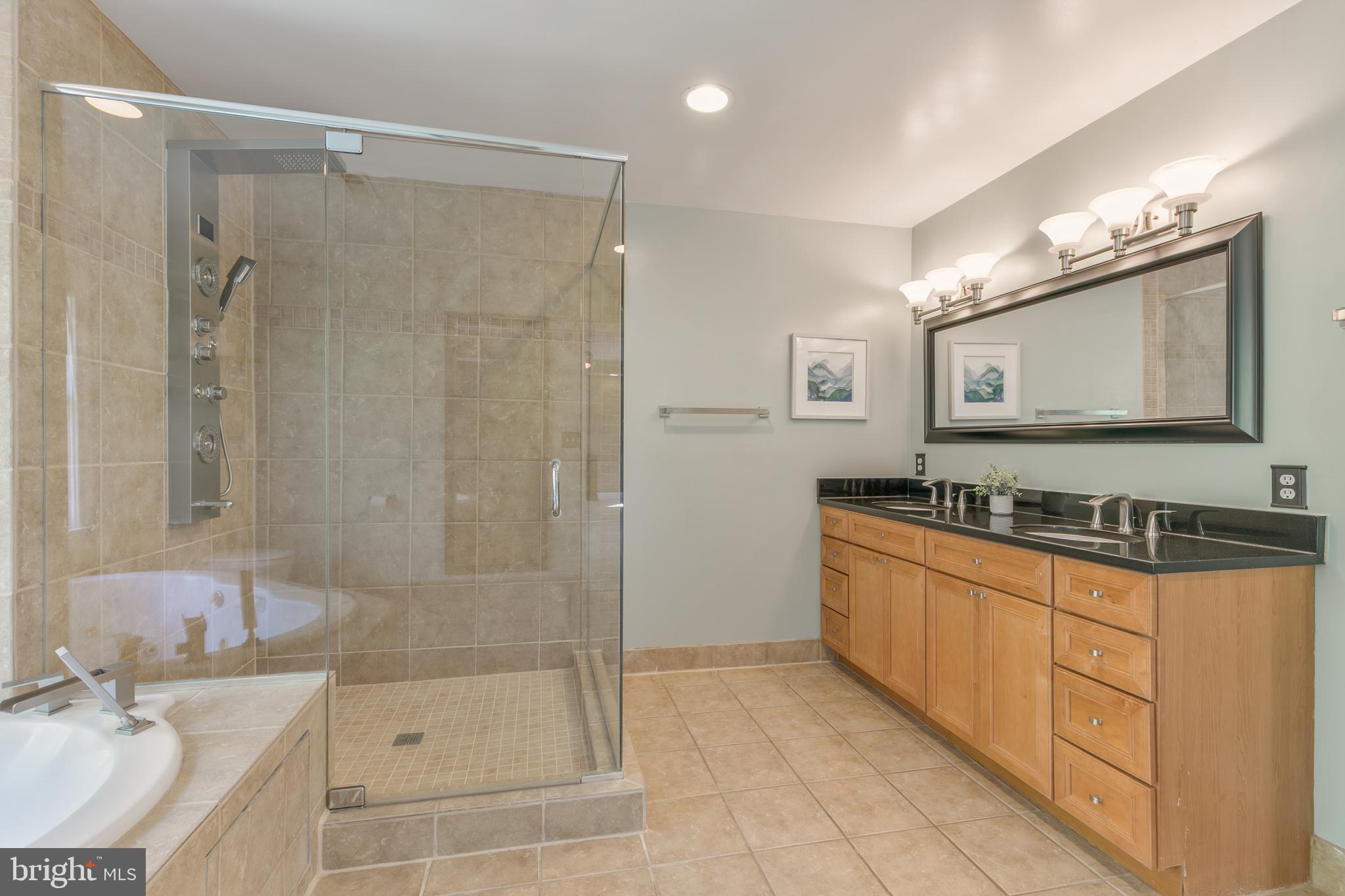 GARDEN CITY - Residential