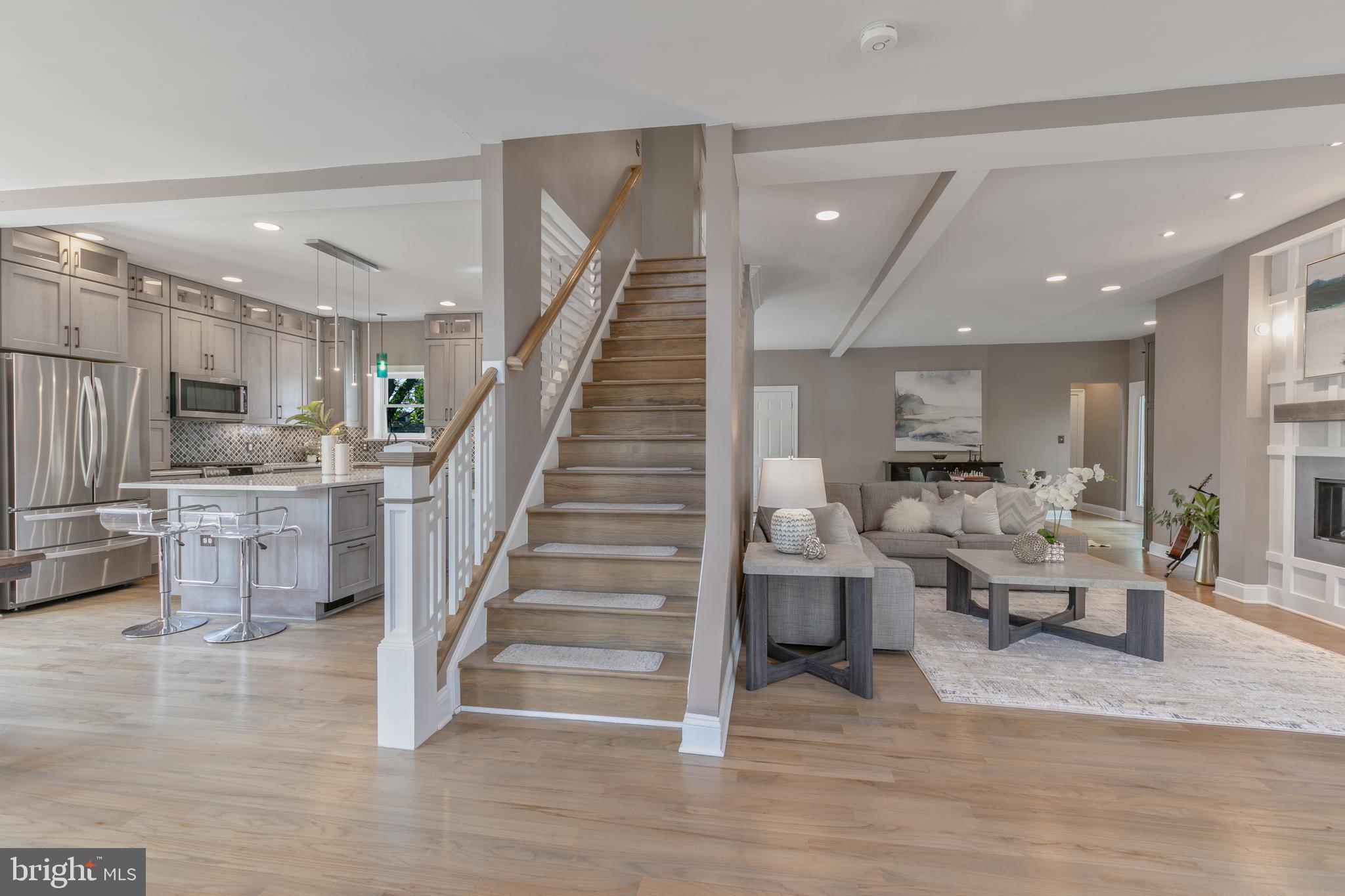 GARDEN CITY - Residential