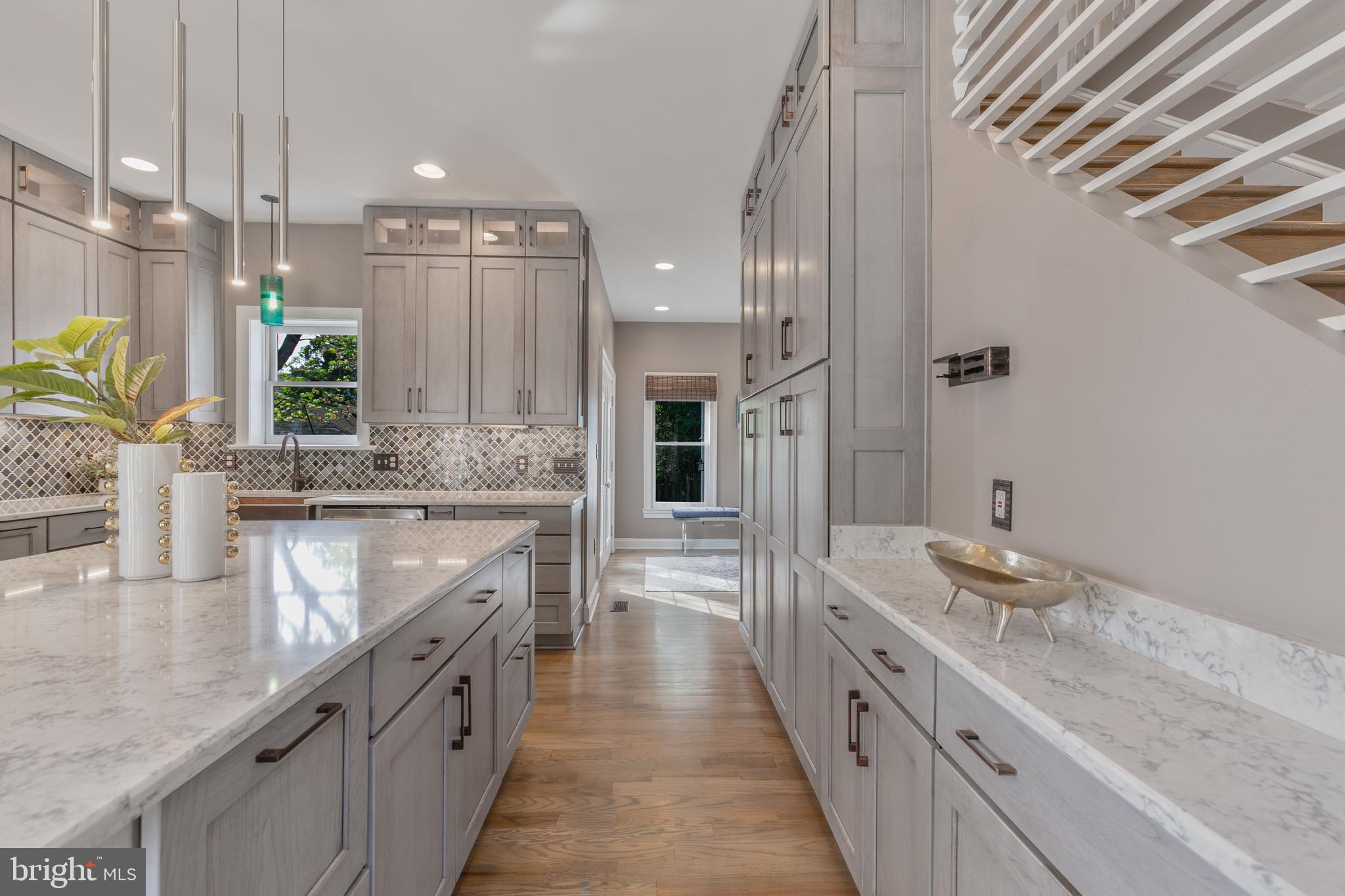 GARDEN CITY - Residential