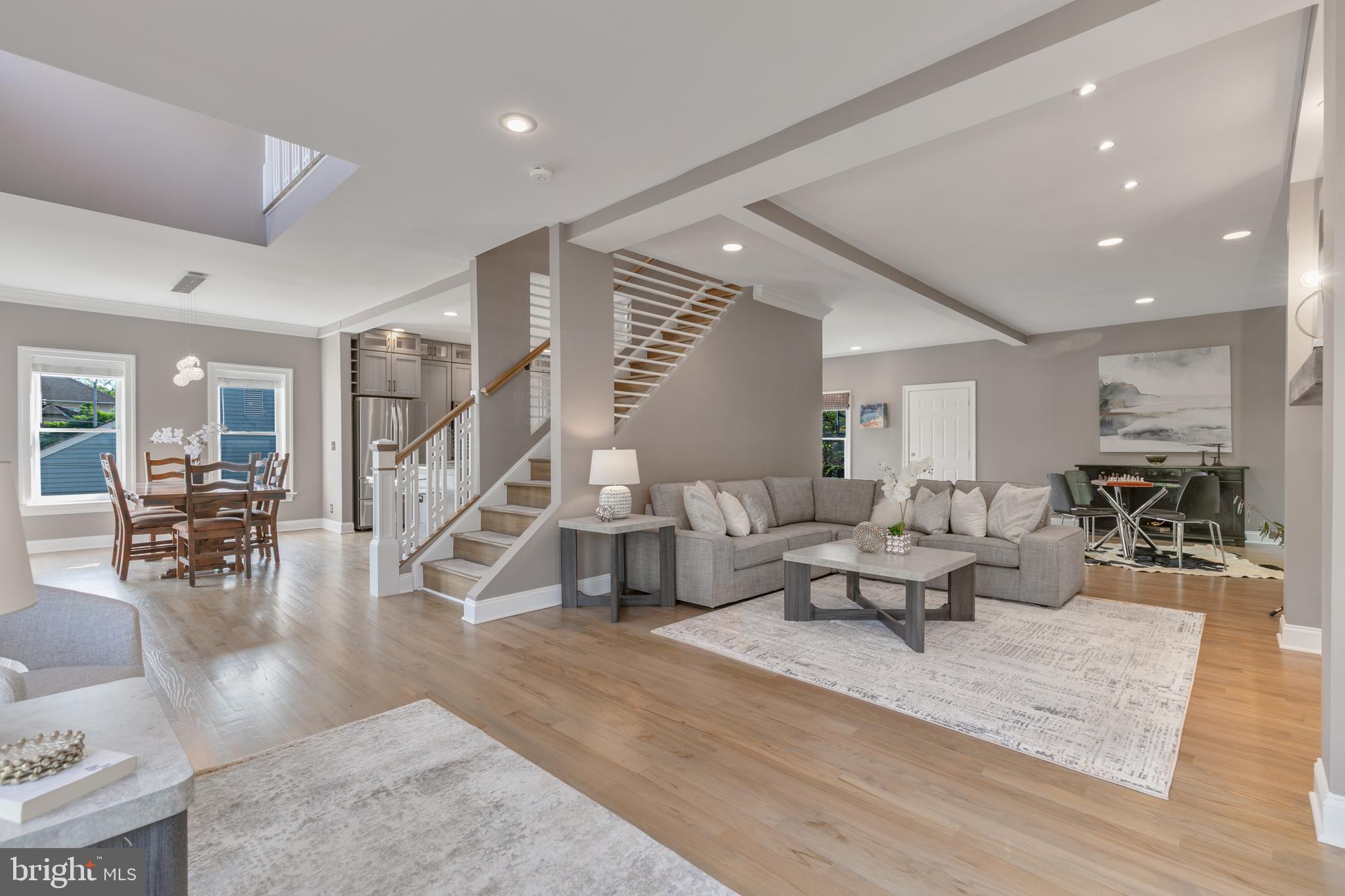 GARDEN CITY - Residential