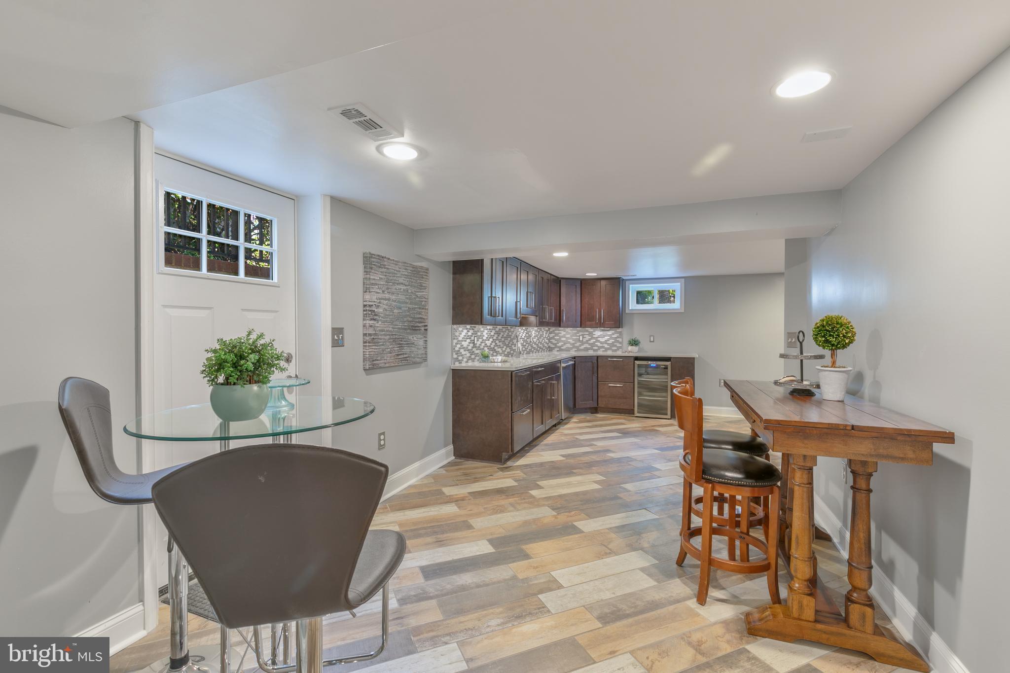 GARDEN CITY - Residential