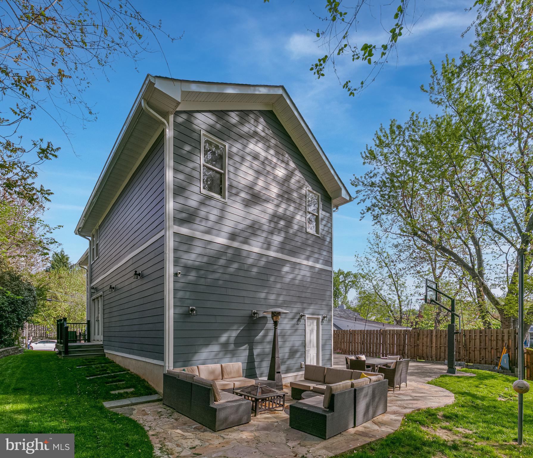 GARDEN CITY - Residential