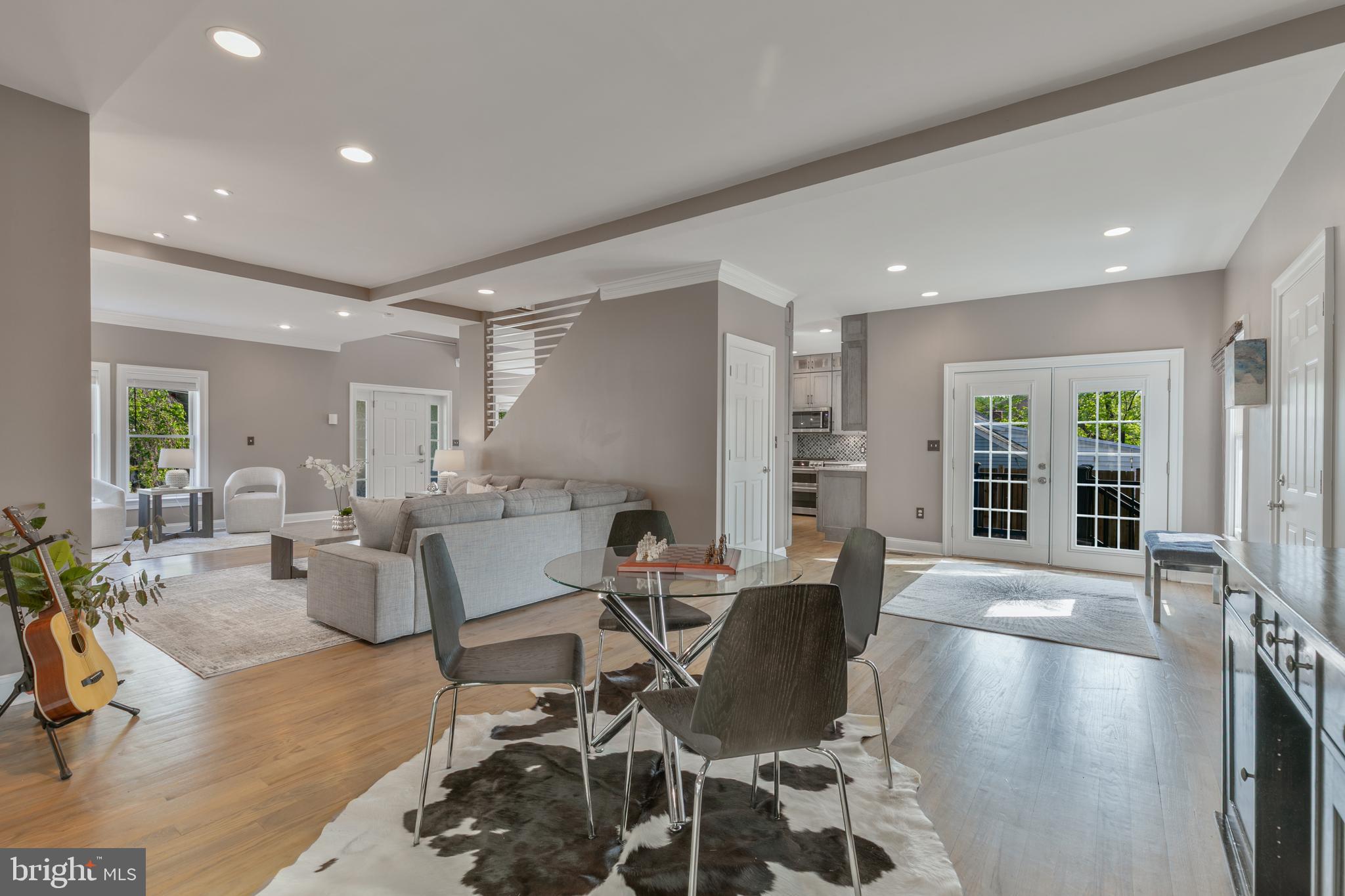 GARDEN CITY - Residential