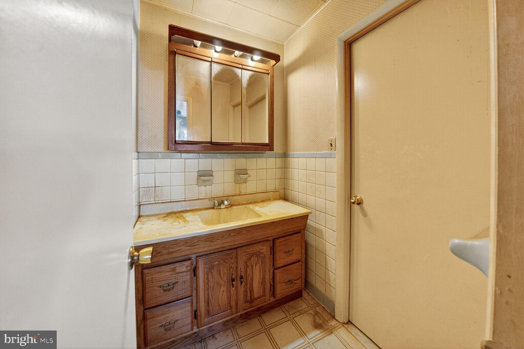 VILLAGE OF OLDE MILL - Residential