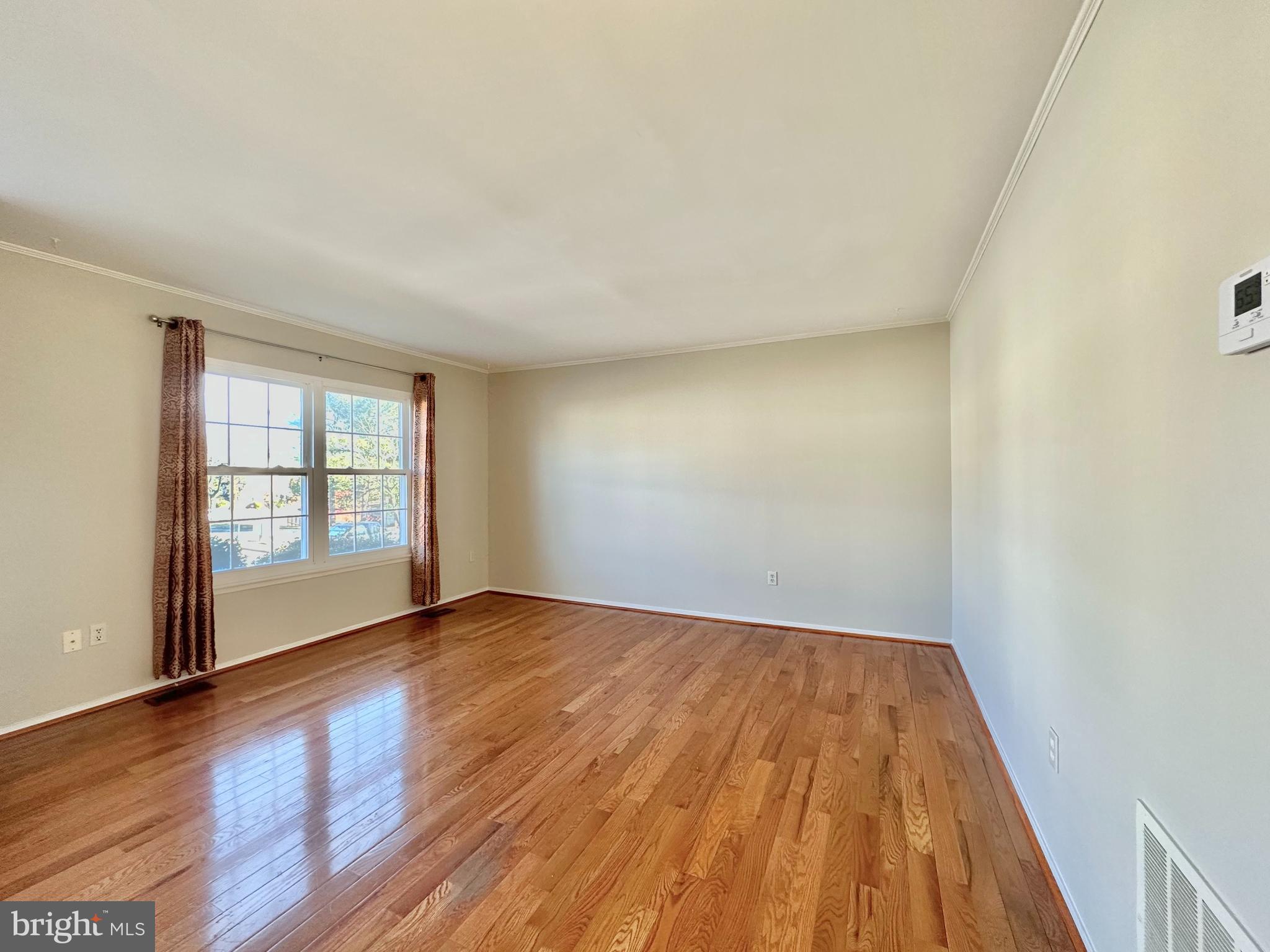 402 CAROUSEL COURT