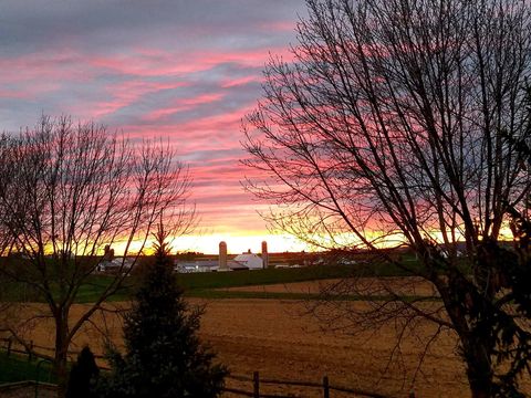 47 DAWKINS DRIVE EAST EARL PA 17519