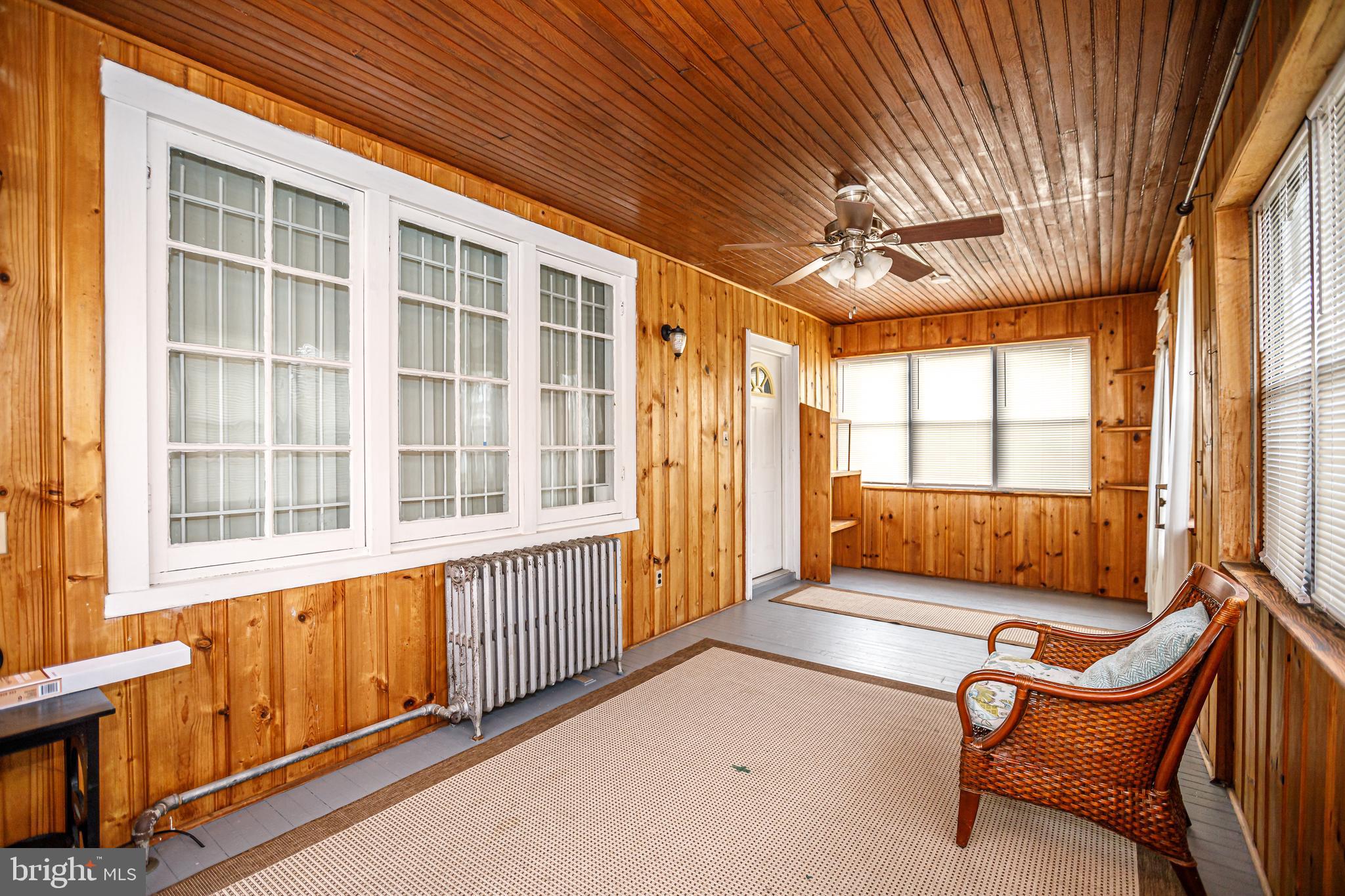 GARWYN OAKS - Residential