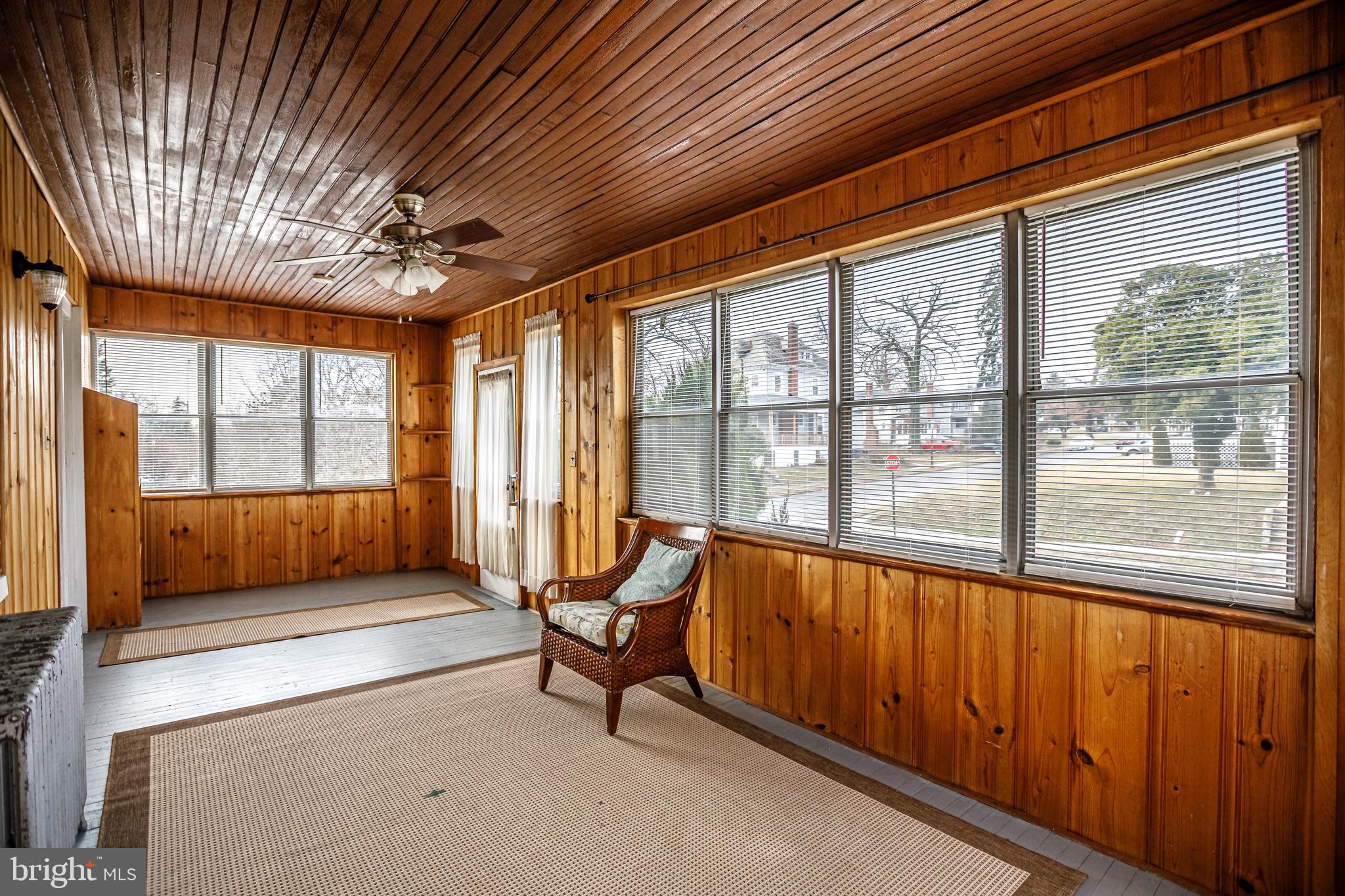 GARWYN OAKS - Residential