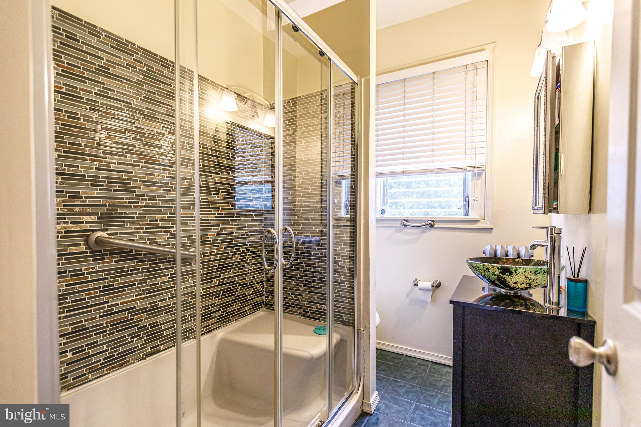 GARWYN OAKS - Residential