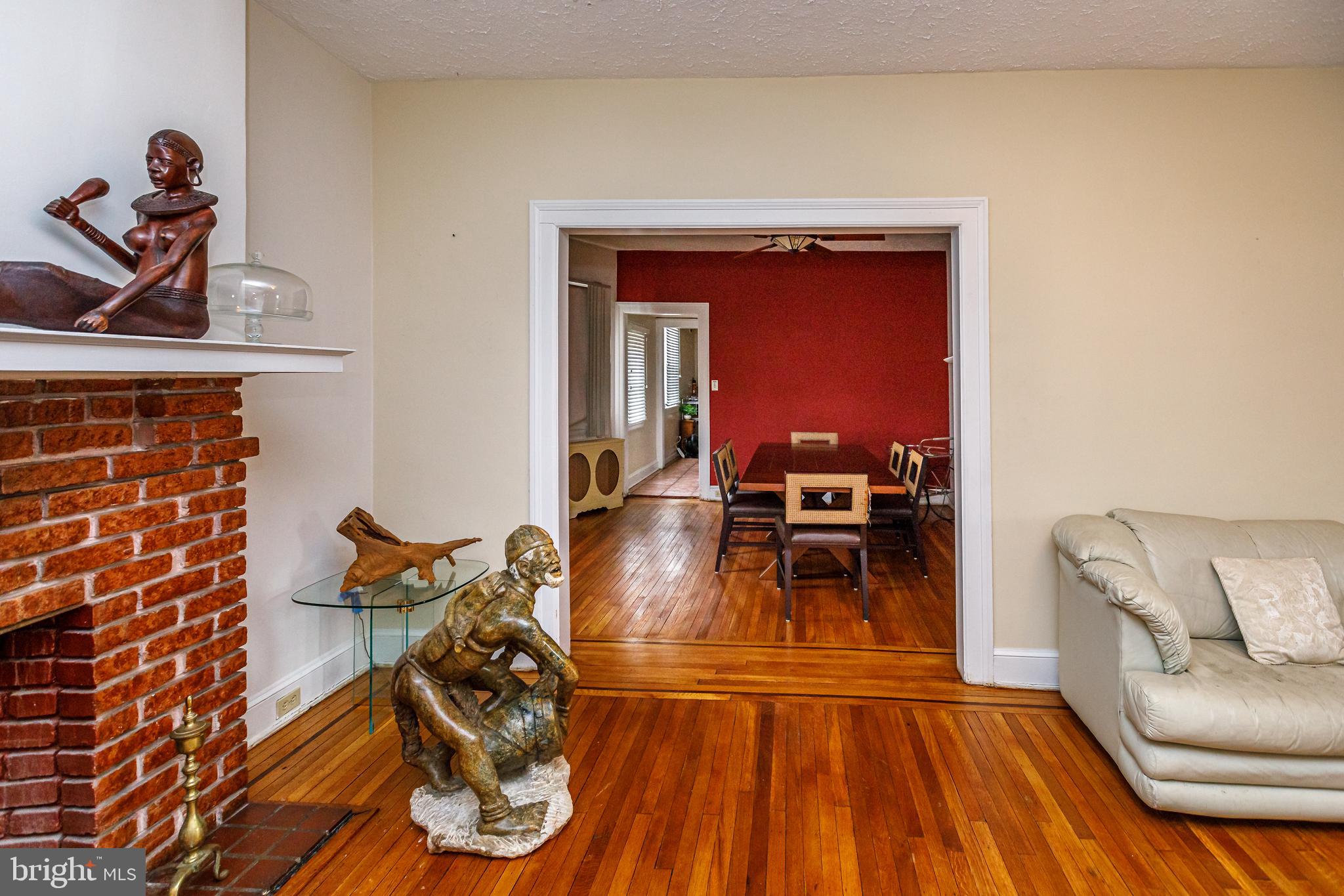 GARWYN OAKS - Residential