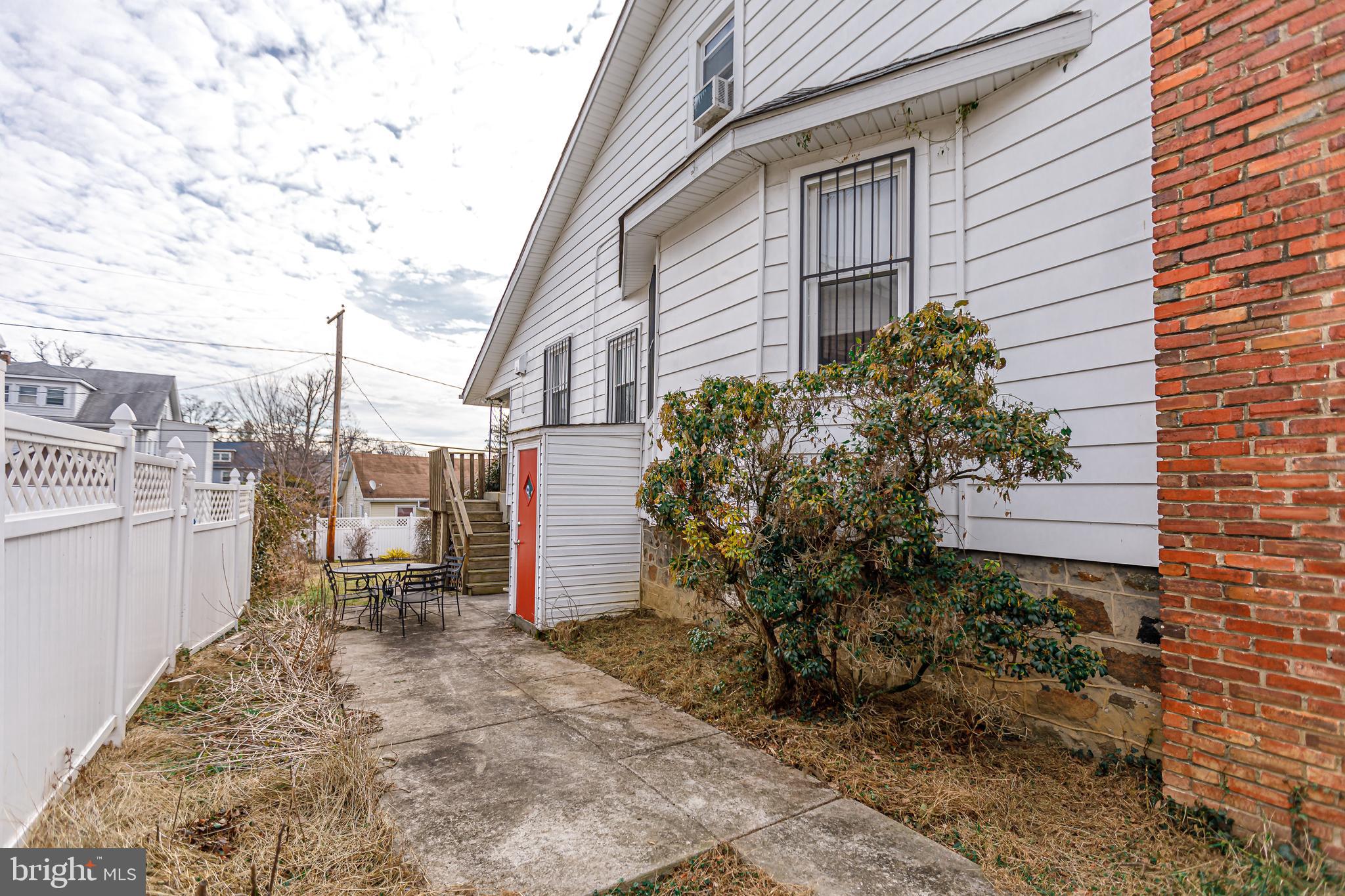 GARWYN OAKS - Residential