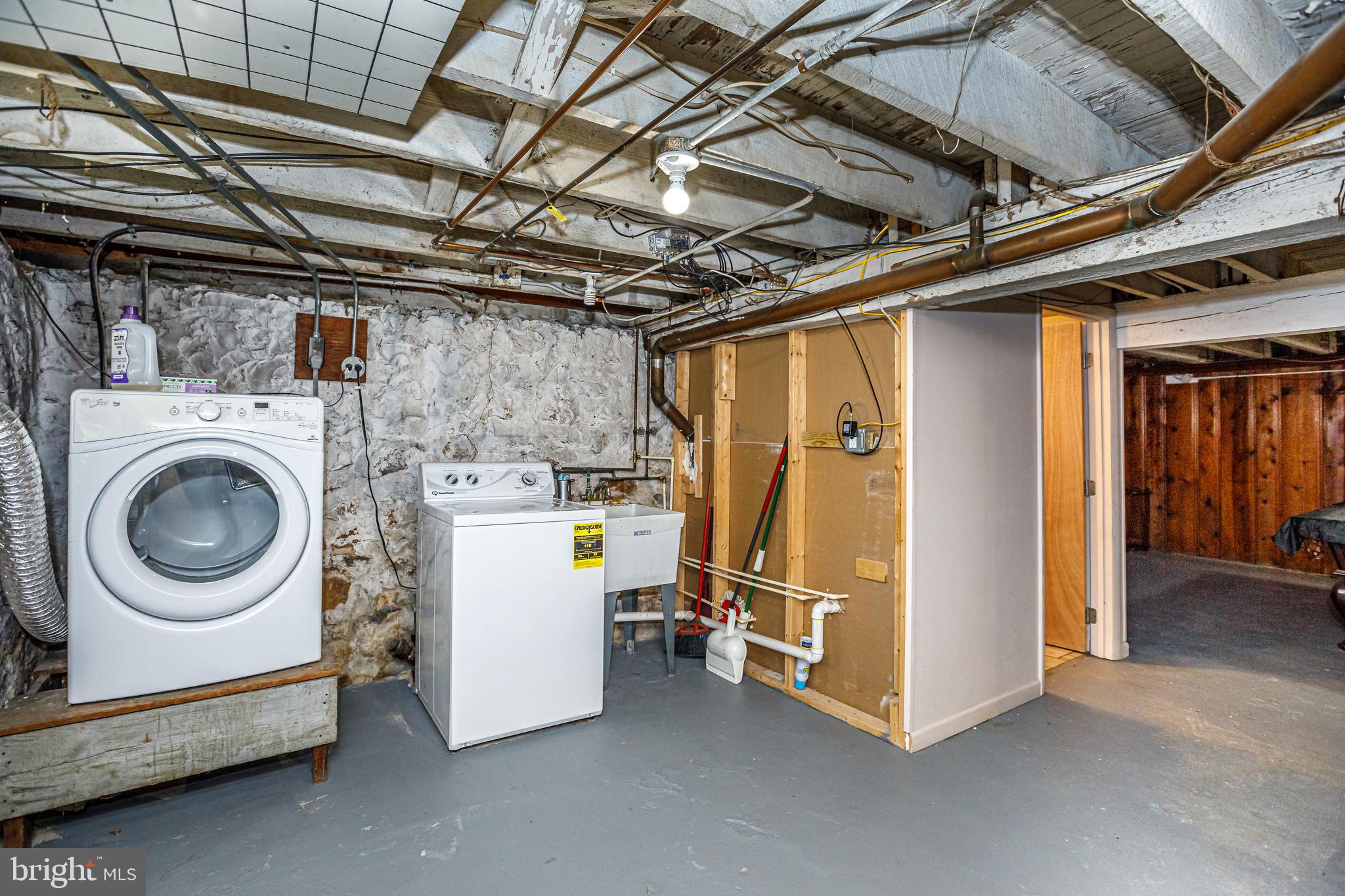 GARWYN OAKS - Residential