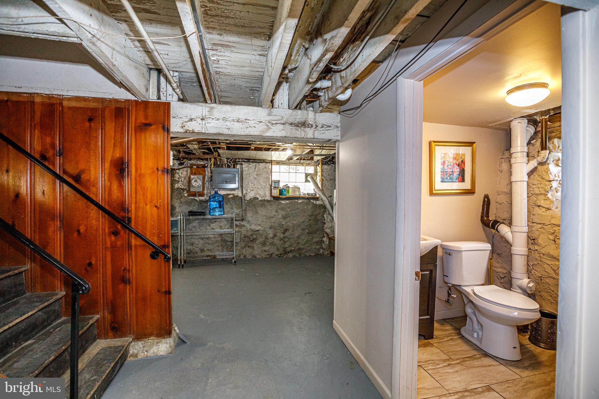 GARWYN OAKS - Residential