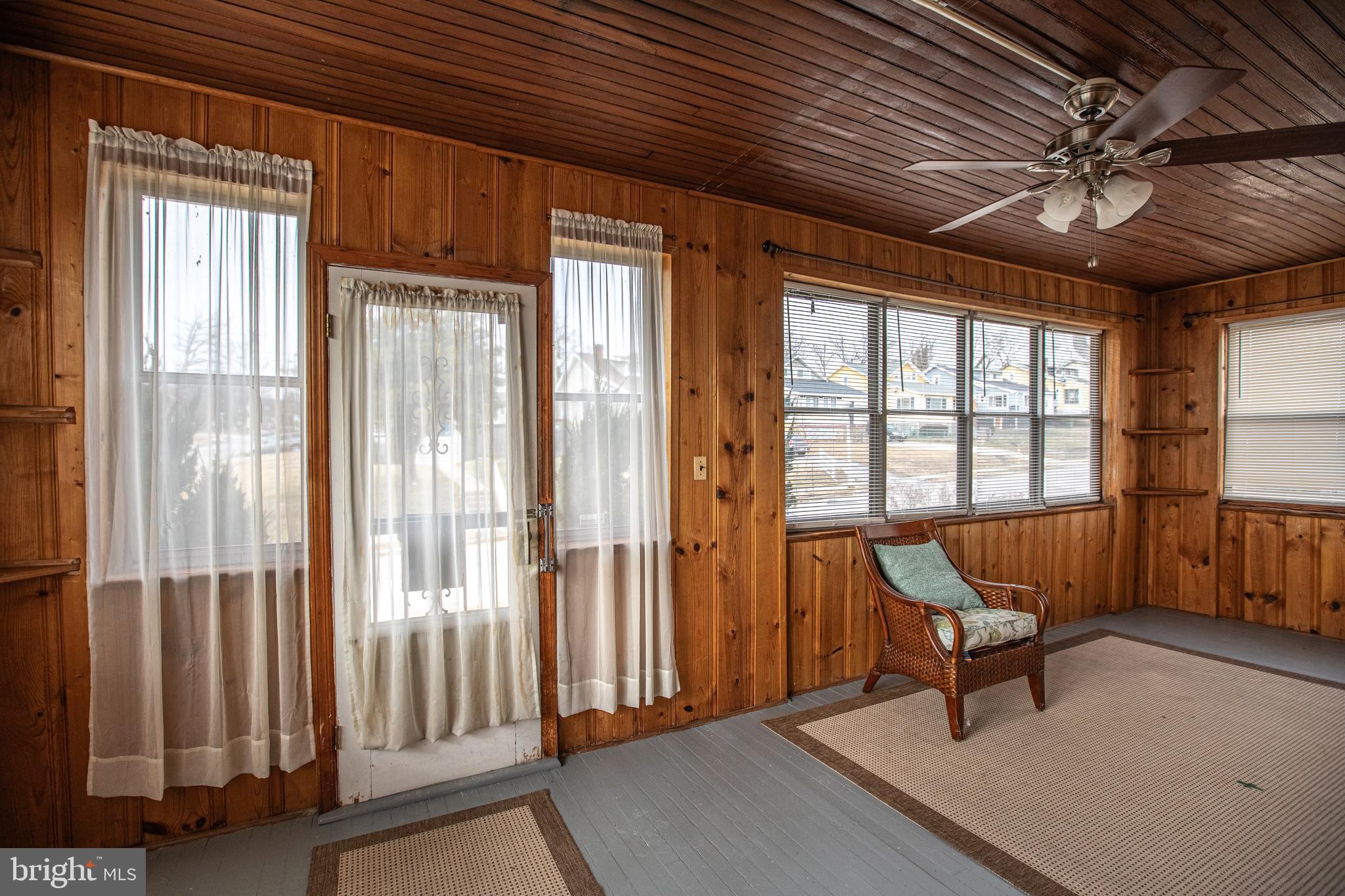 GARWYN OAKS - Residential