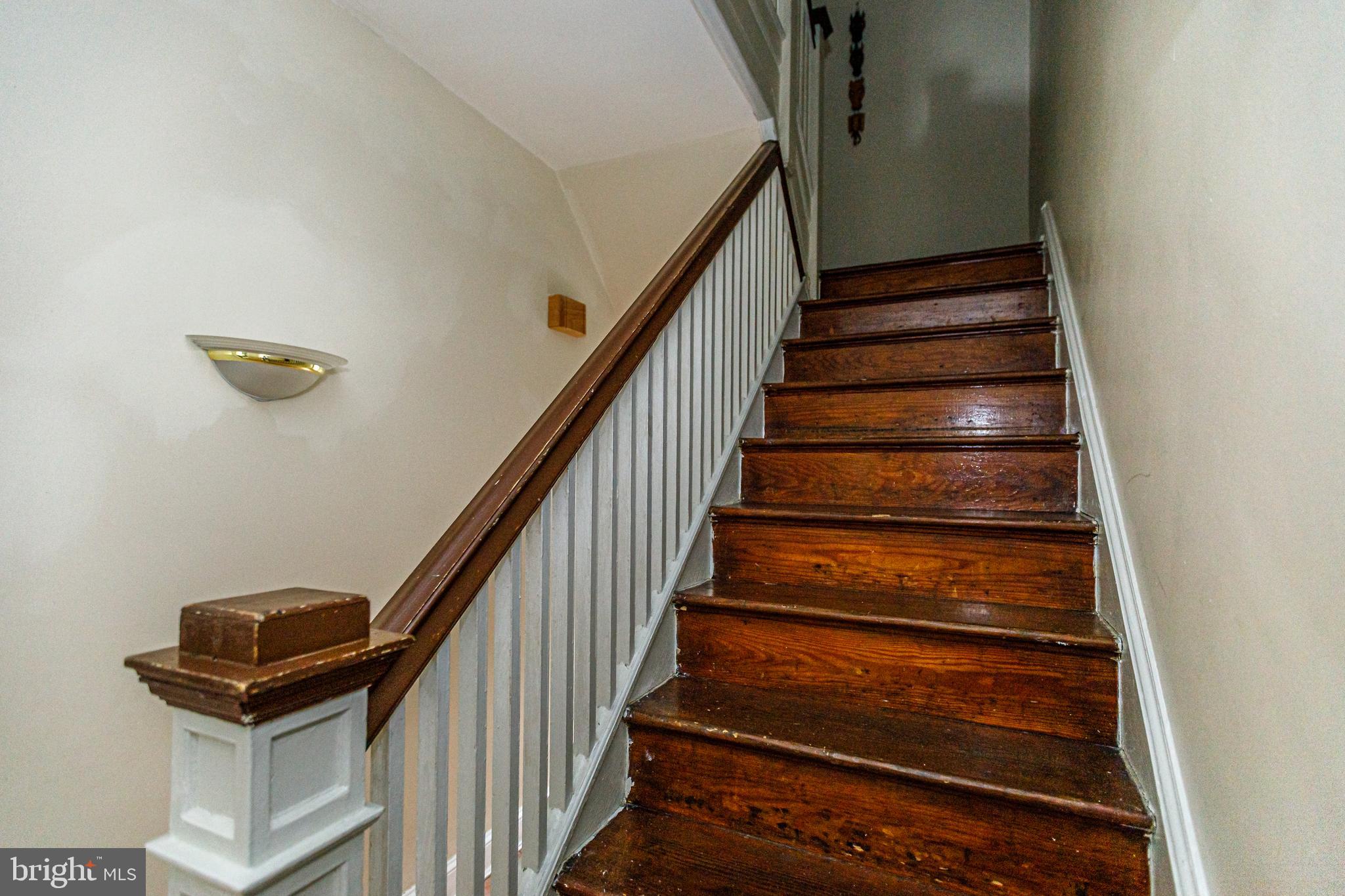 GARWYN OAKS - Residential