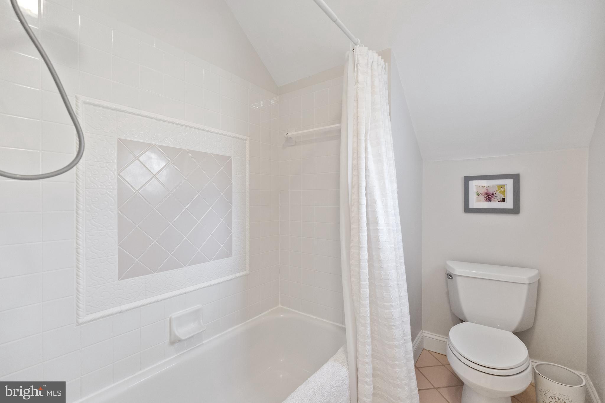 SHADETREE ESTATES - Residential