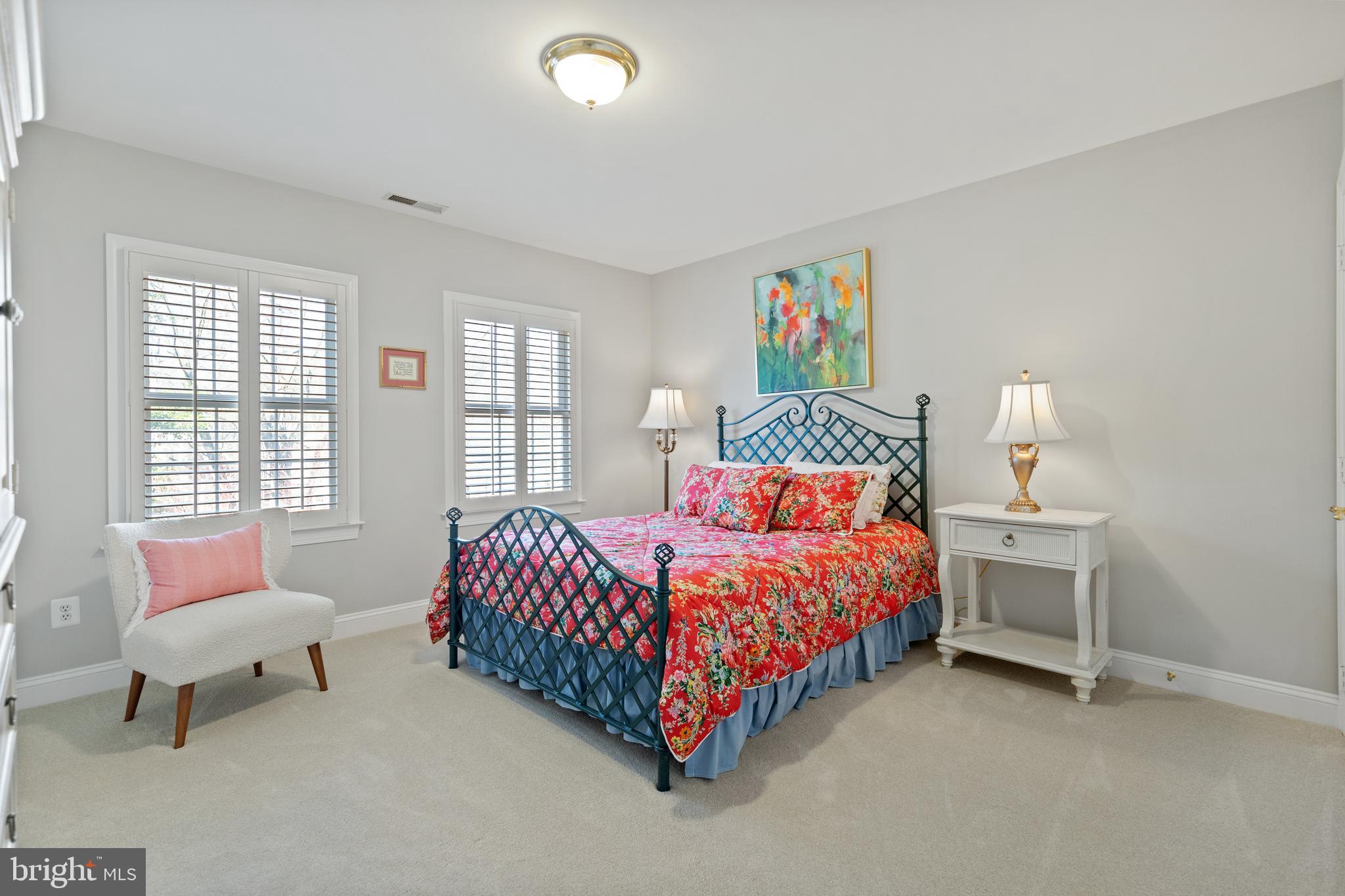 SHADETREE ESTATES - Residential