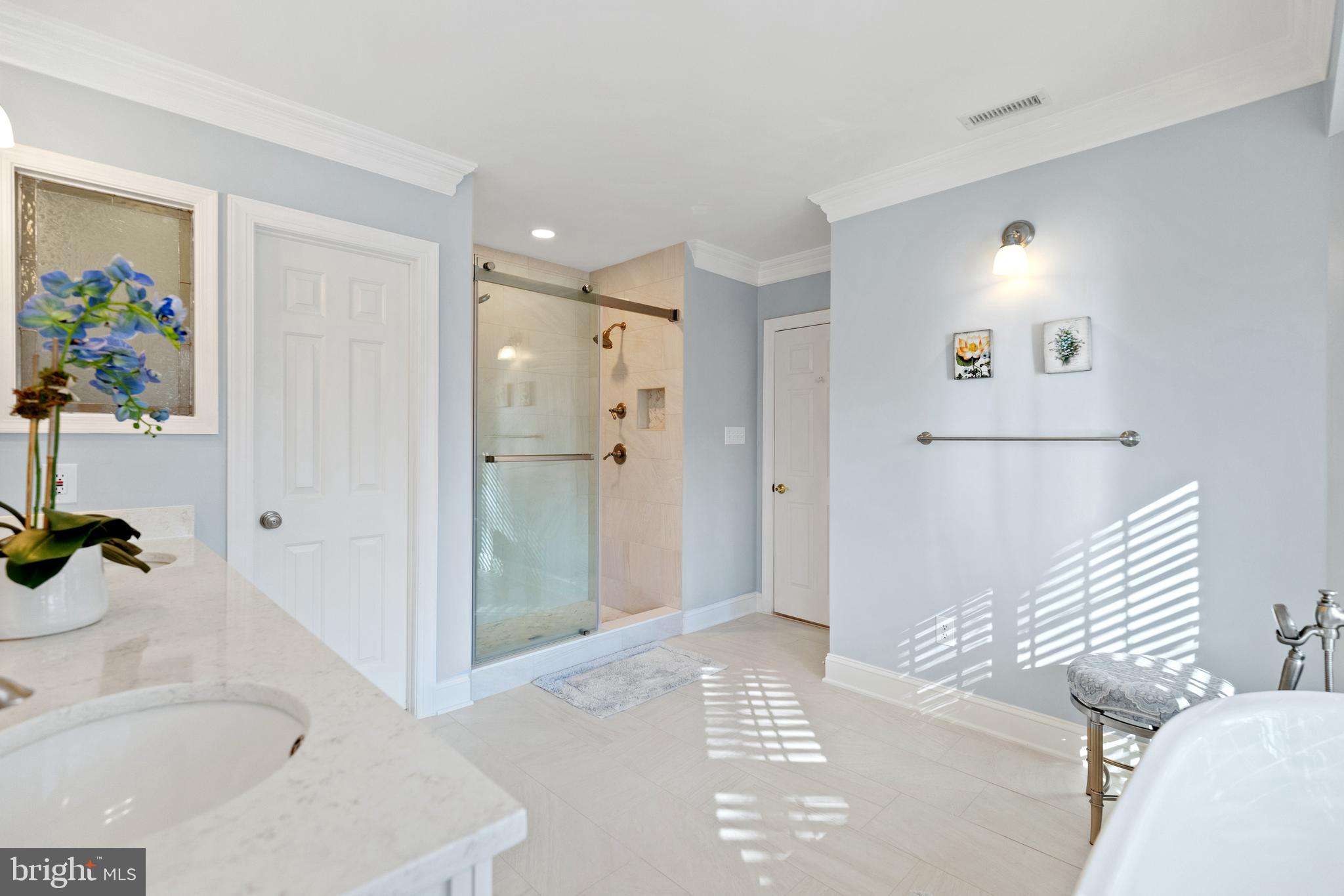 SHADETREE ESTATES - Residential