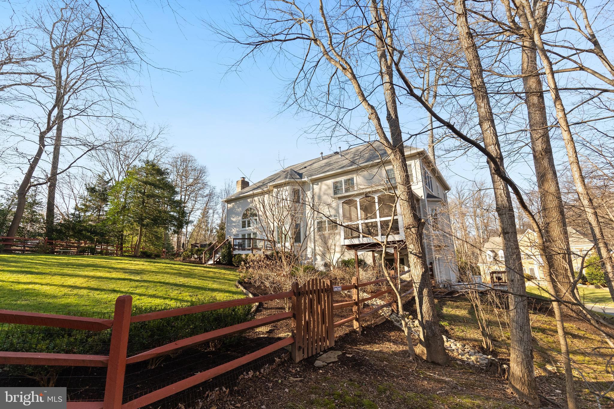 SHADETREE ESTATES - Residential