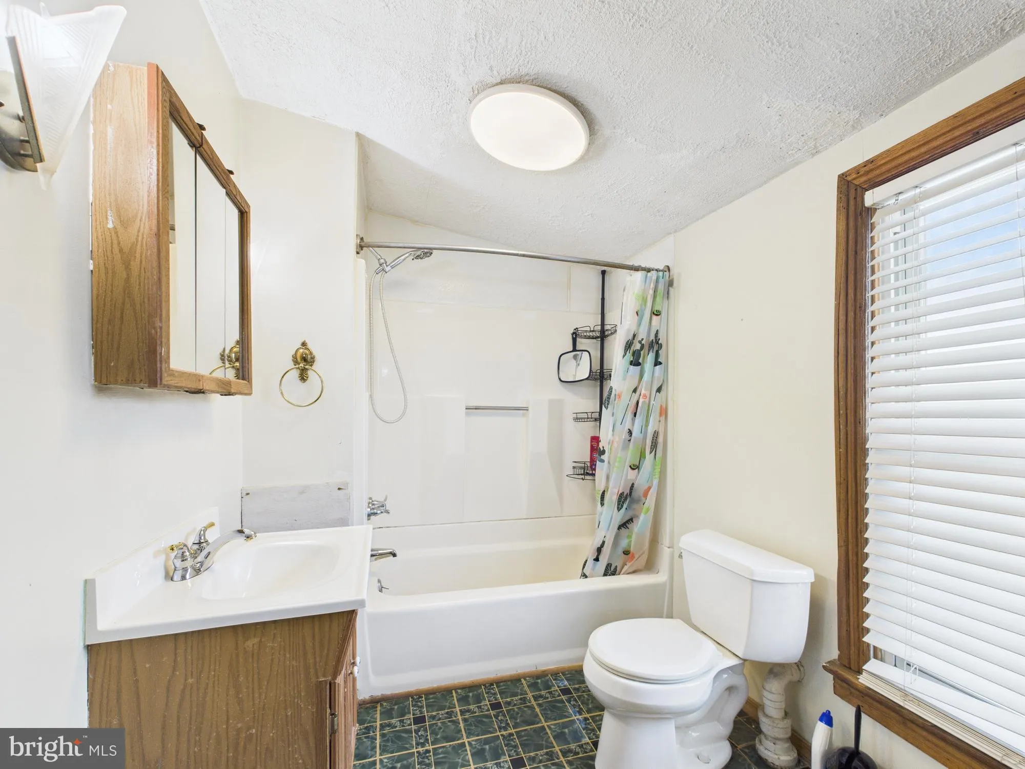 Mount Wolf, Pennsylvania 17347, United States, 3 Bedrooms Bedrooms, ,2 BathroomsBathrooms,Residential,Pending,200335