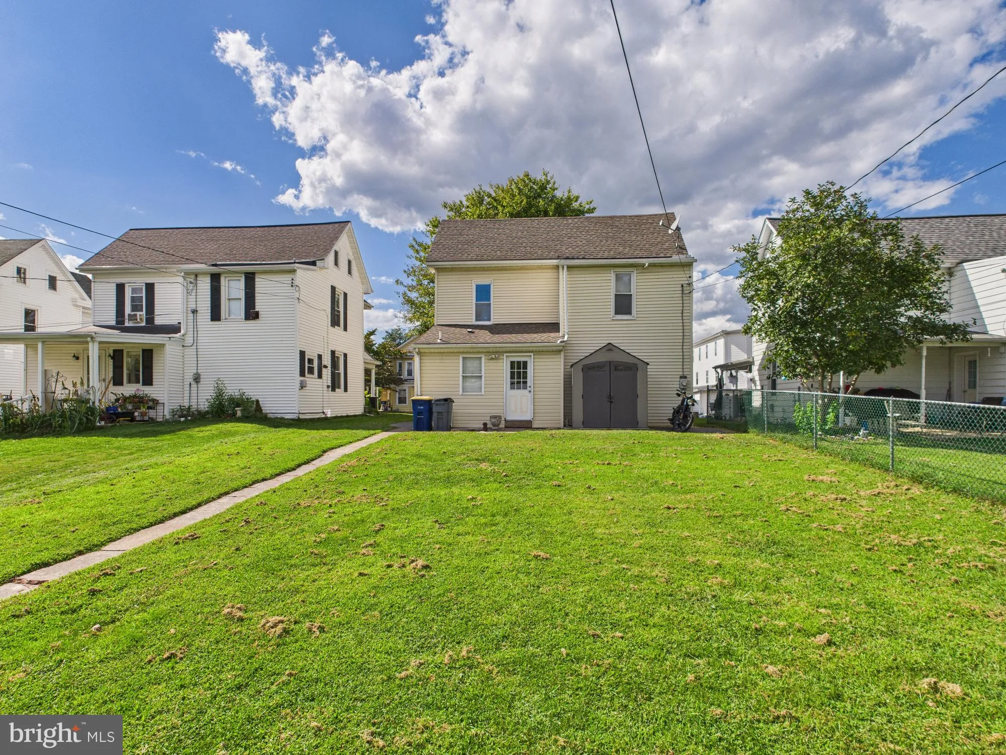 Mount Wolf, Pennsylvania 17347, United States, 3 Bedrooms Bedrooms, ,2 BathroomsBathrooms,Residential,Pending,200335