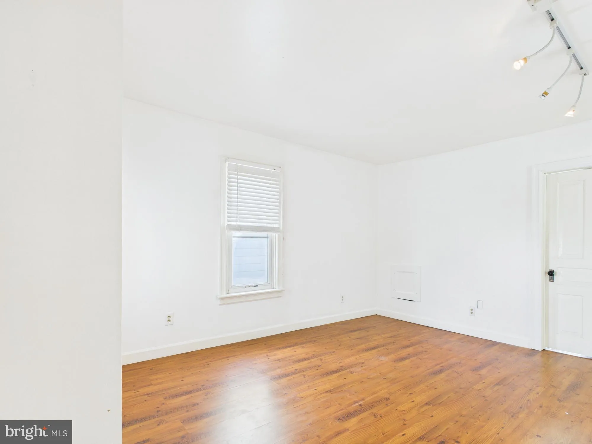 Mount Wolf, Pennsylvania 17347, United States, 3 Bedrooms Bedrooms, ,2 BathroomsBathrooms,Residential,Pending,200335