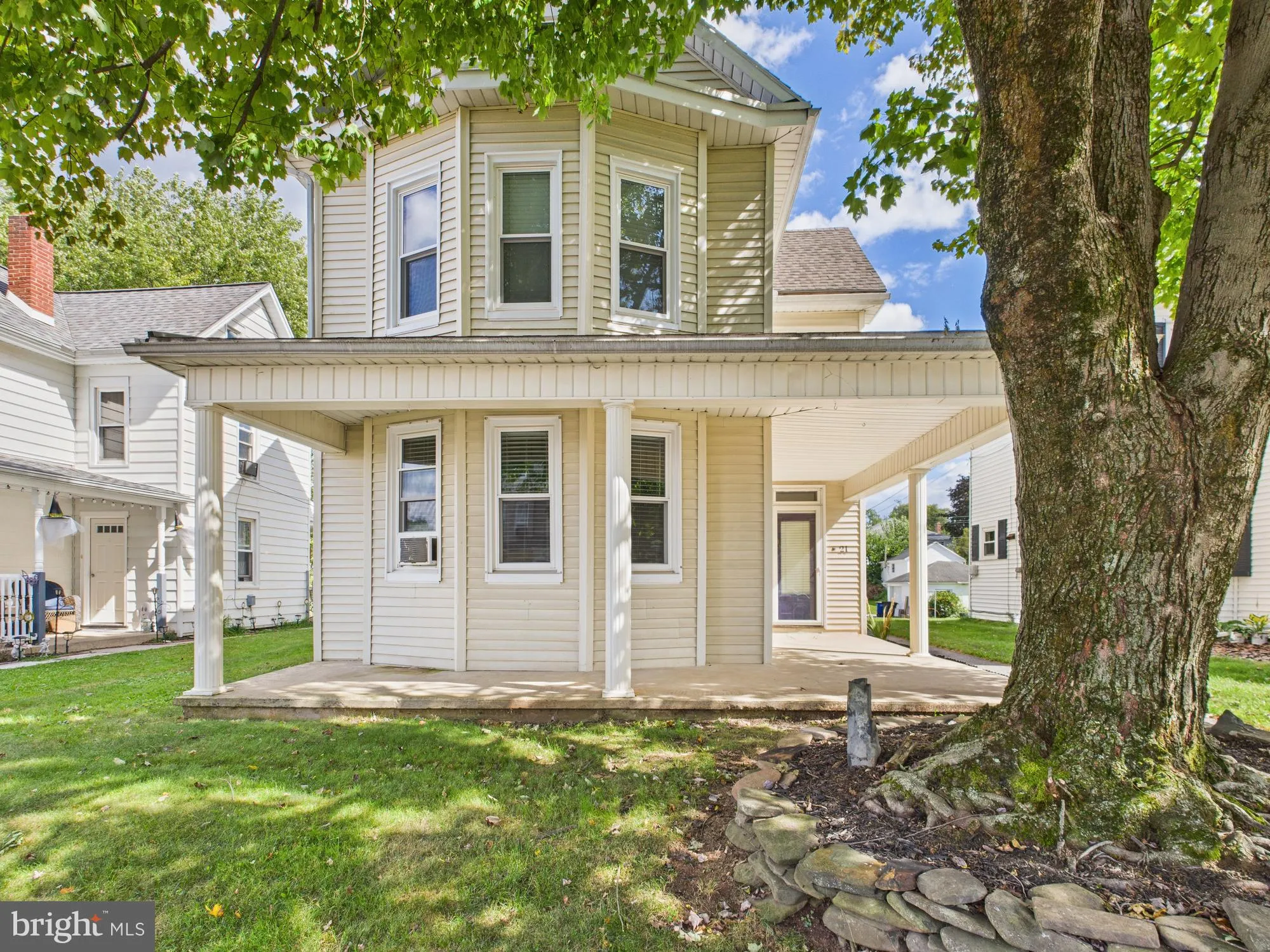 Mount Wolf, Pennsylvania 17347, United States, 3 Bedrooms Bedrooms, ,2 BathroomsBathrooms,Residential,Pending,200335