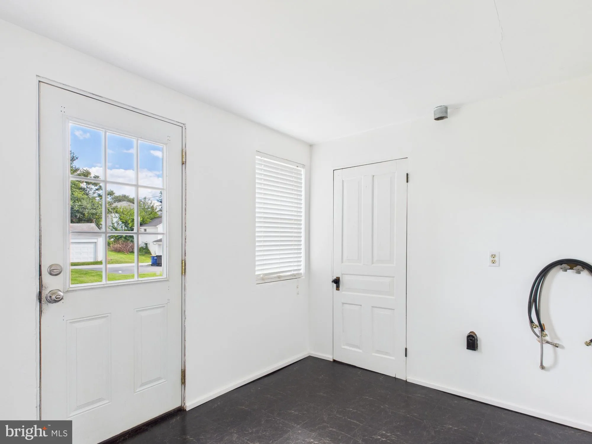 Mount Wolf, Pennsylvania 17347, United States, 3 Bedrooms Bedrooms, ,2 BathroomsBathrooms,Residential,Pending,200335