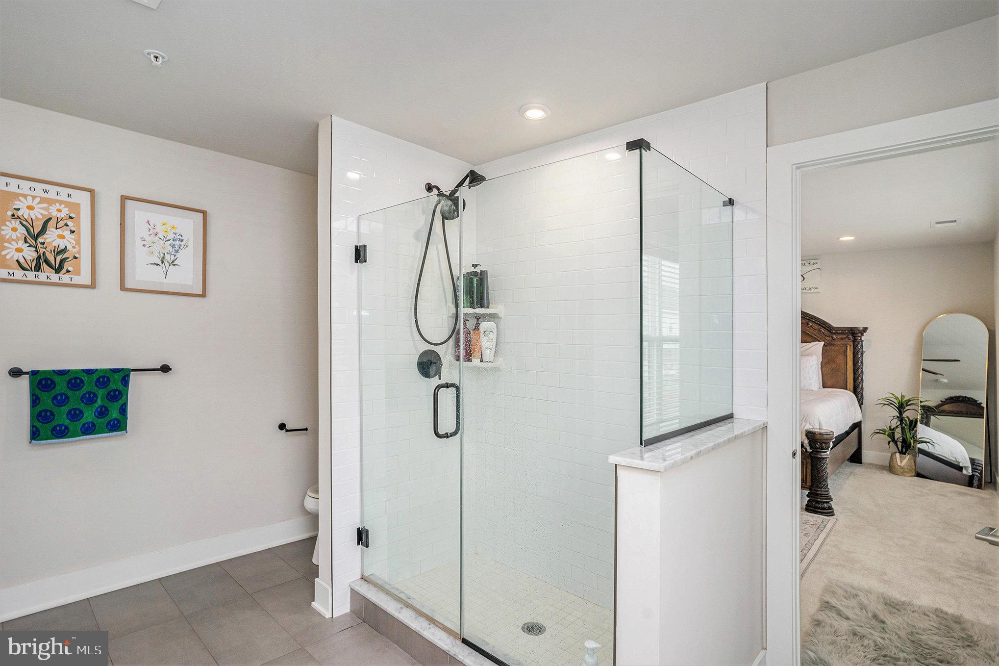 ENCLAVE AT CHESTER SPRINGS - Residential