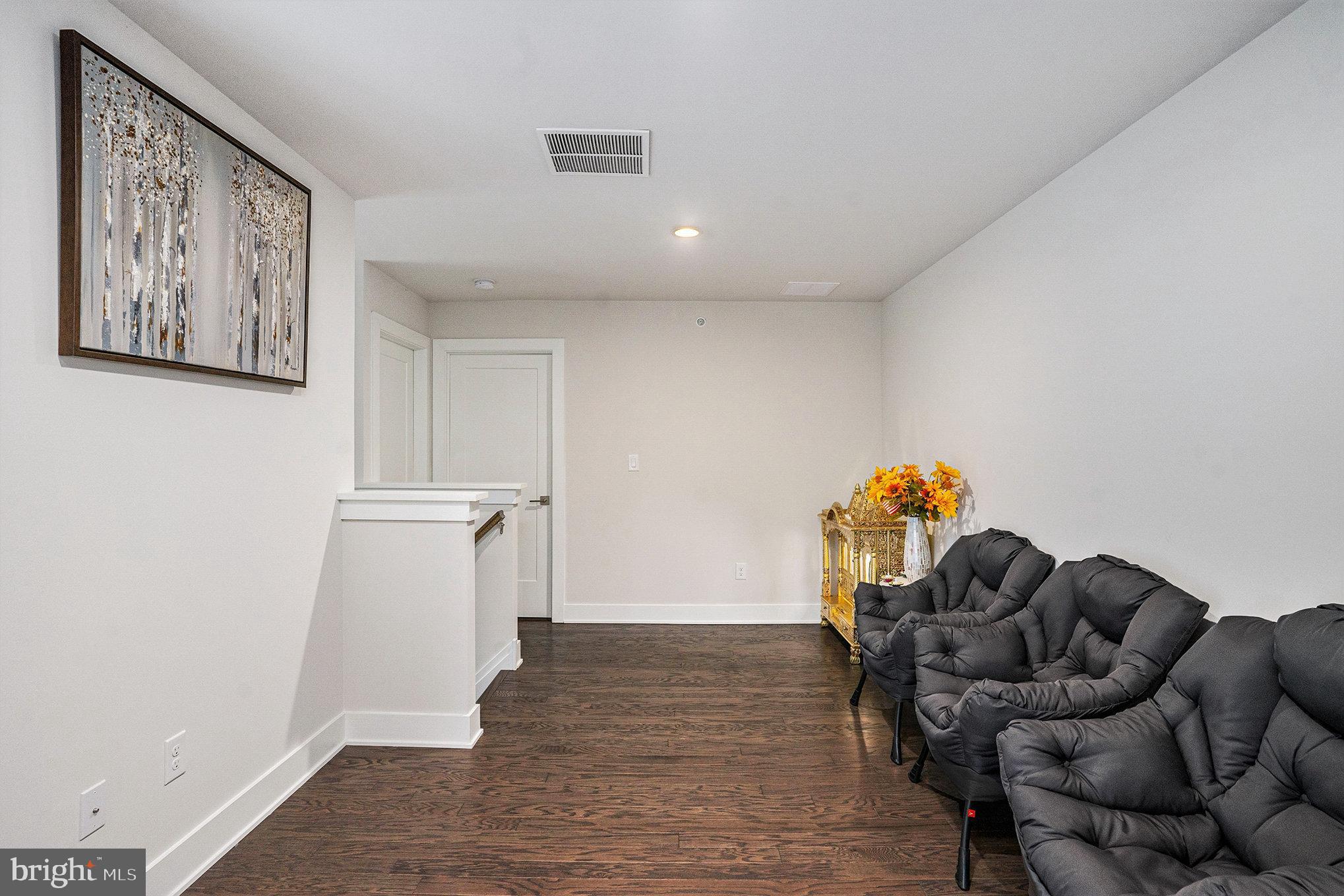 ENCLAVE AT CHESTER SPRINGS - Residential