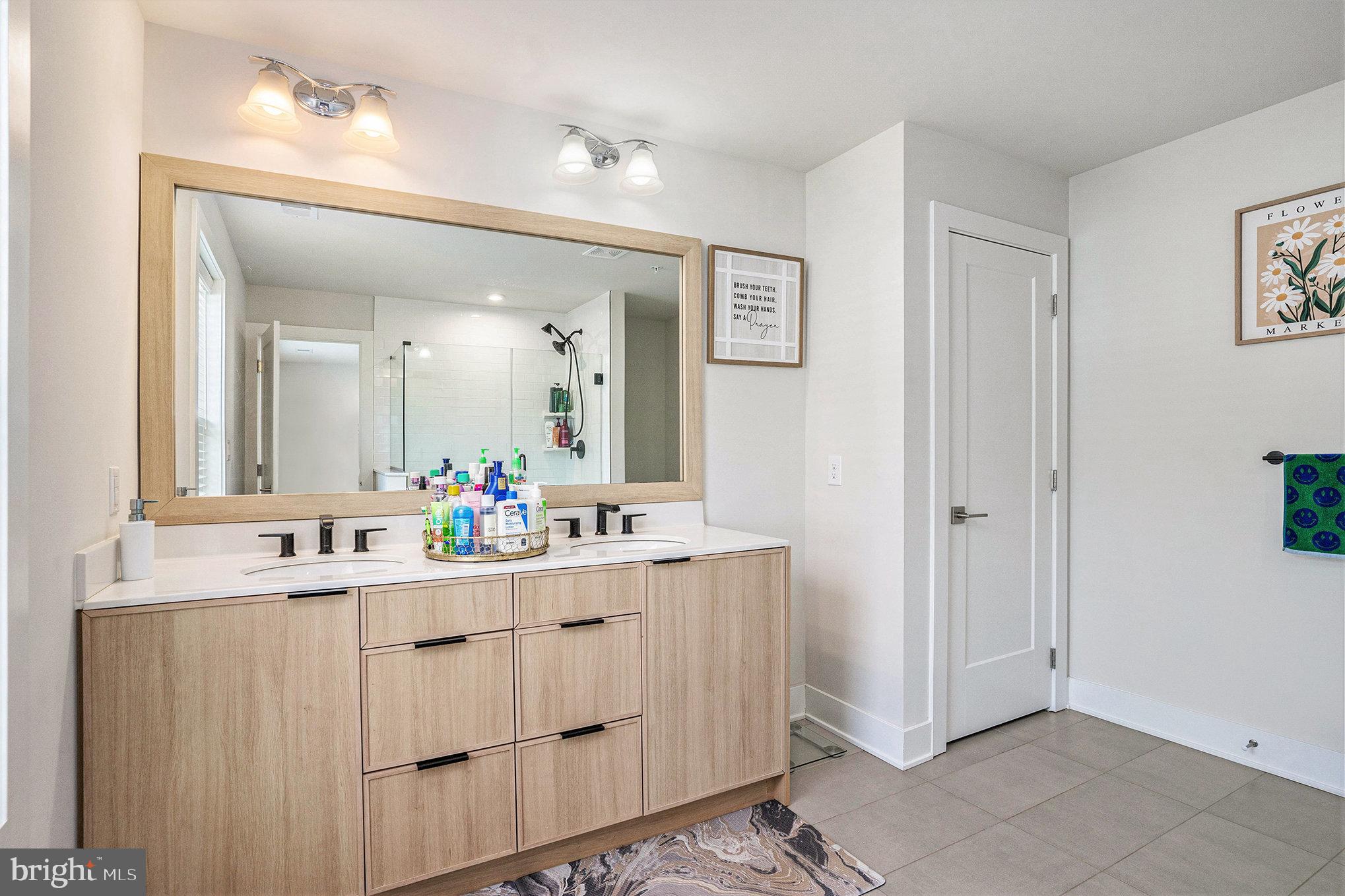 ENCLAVE AT CHESTER SPRINGS - Residential