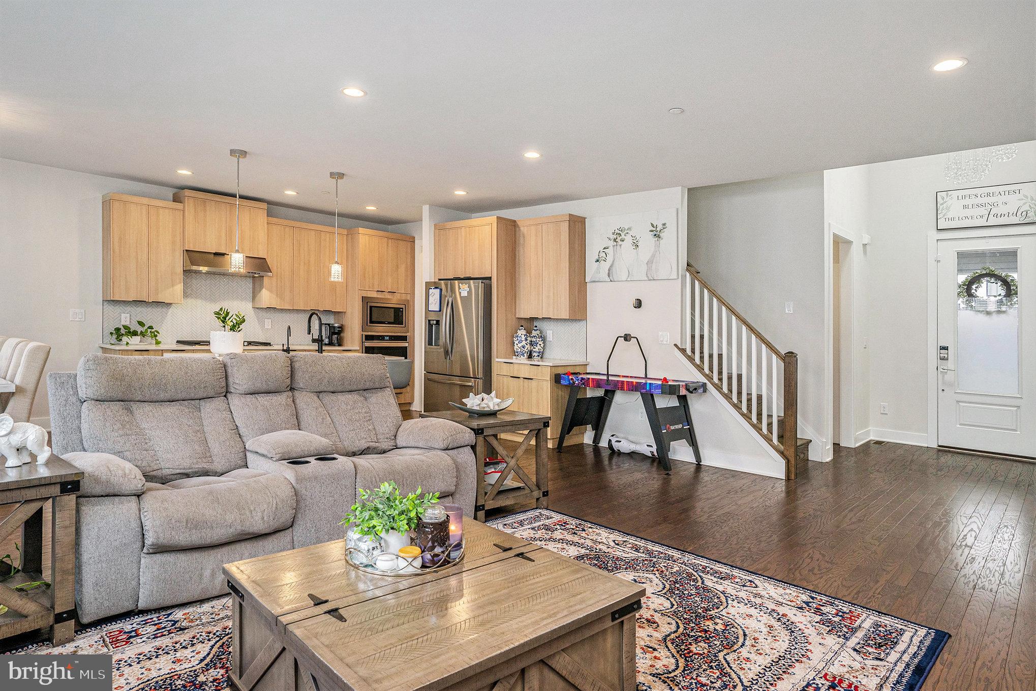 ENCLAVE AT CHESTER SPRINGS - Residential