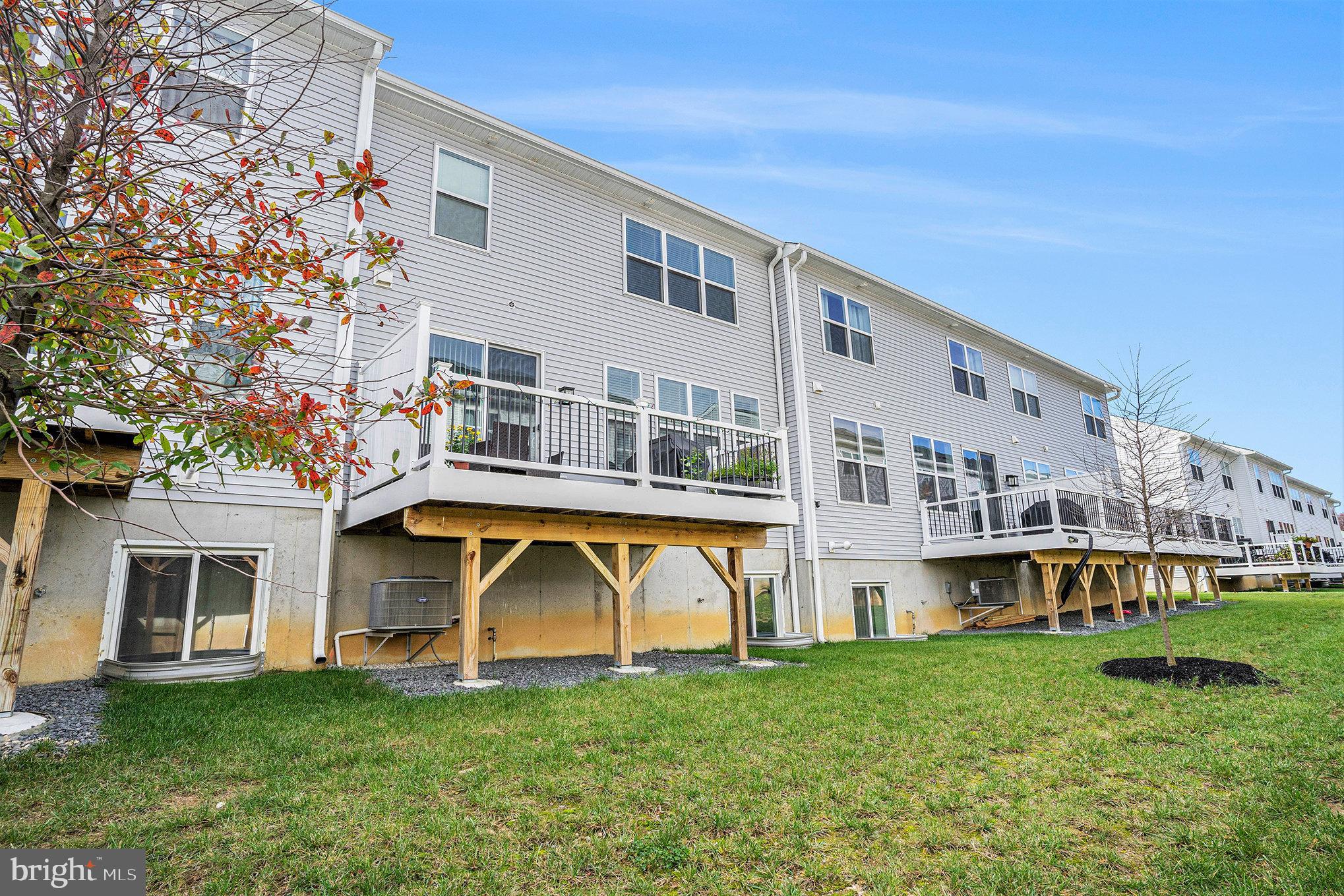 ENCLAVE AT CHESTER SPRINGS - Residential