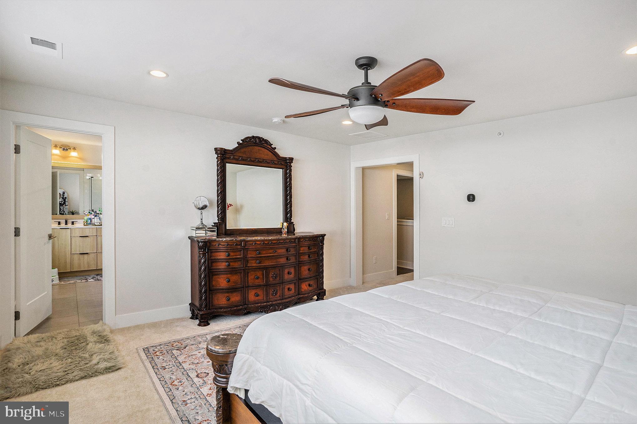 ENCLAVE AT CHESTER SPRINGS - Residential