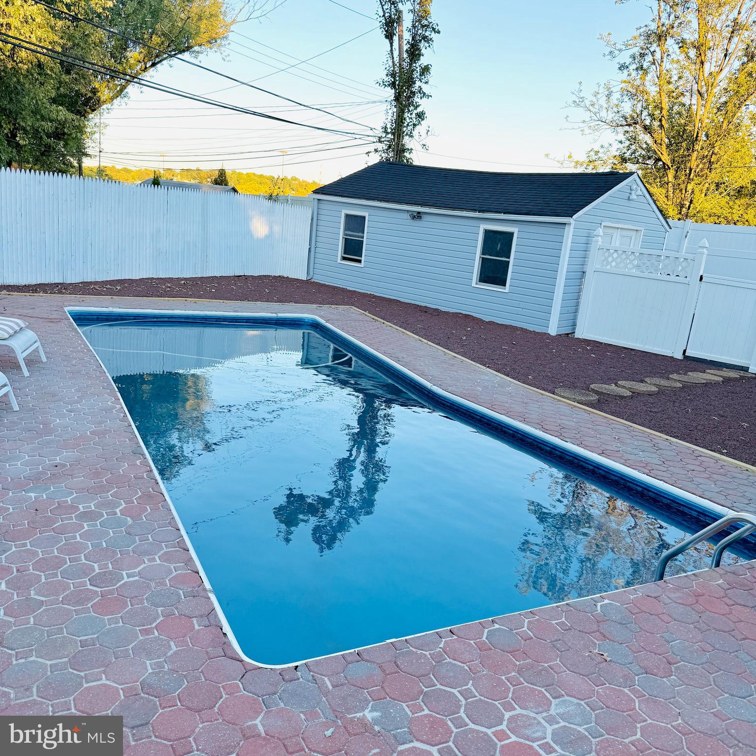 WILLOW GROVE - Residential