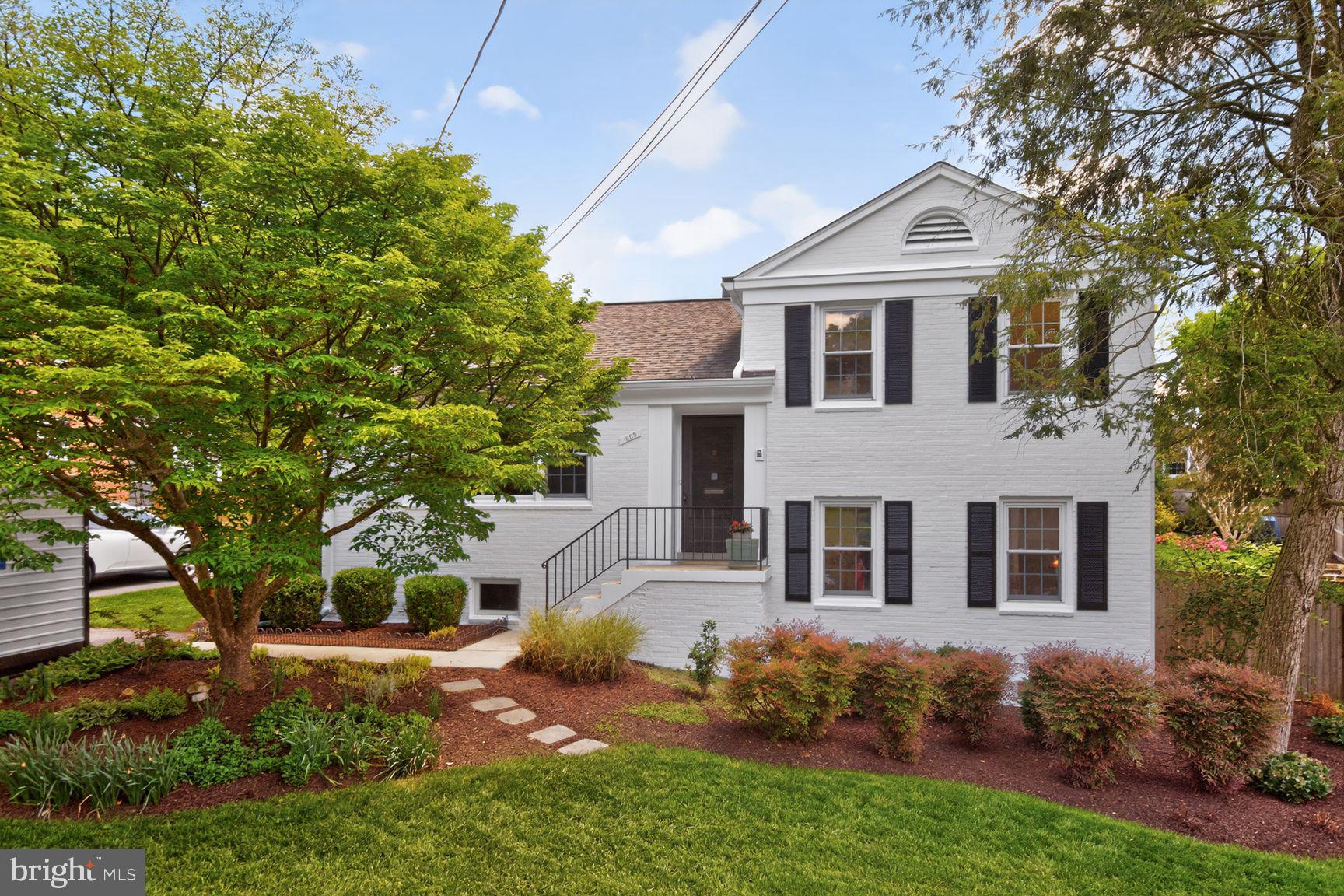 ROCKVILLE ESTATES - Residential