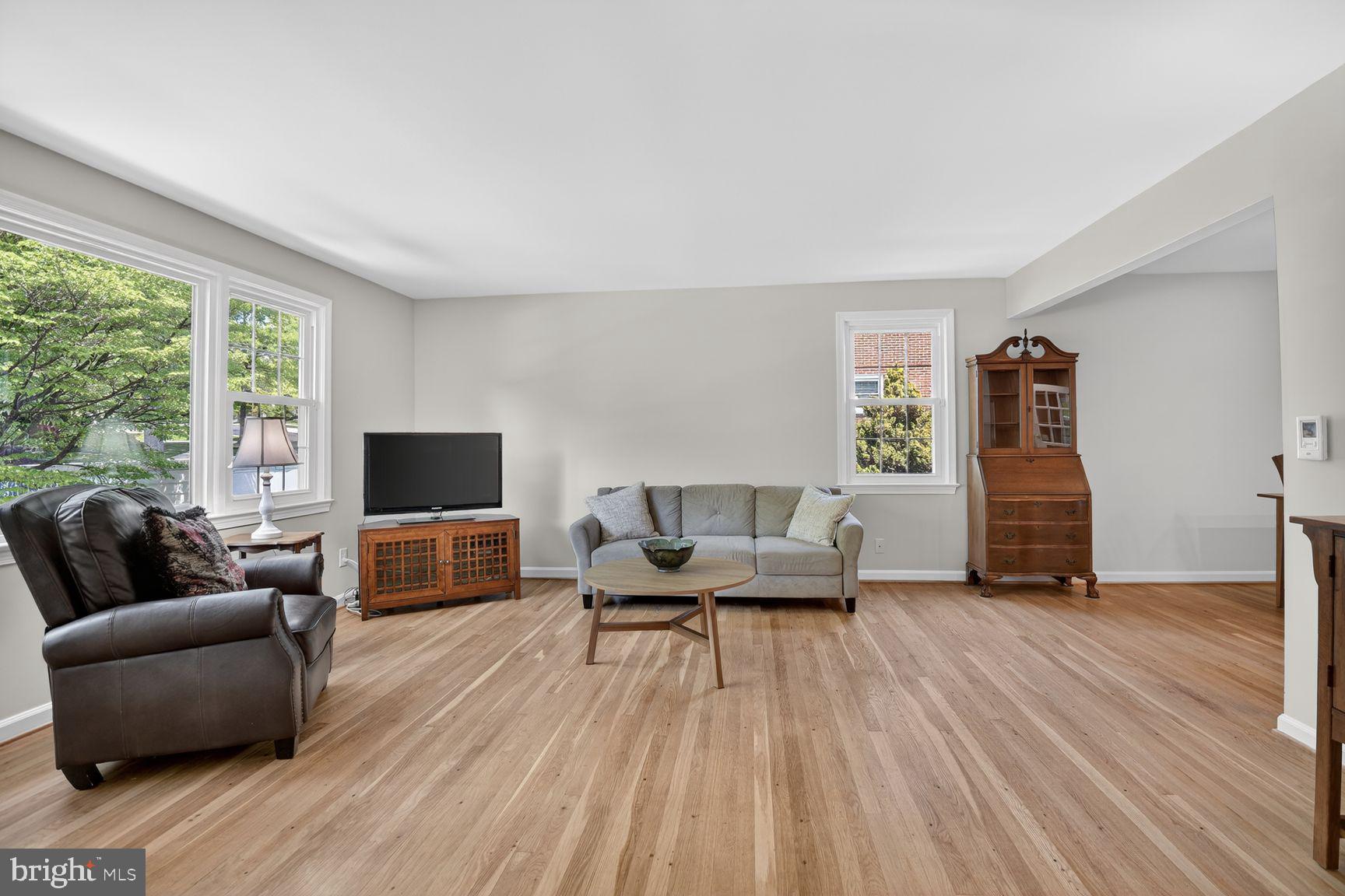 ROCKVILLE ESTATES - Residential