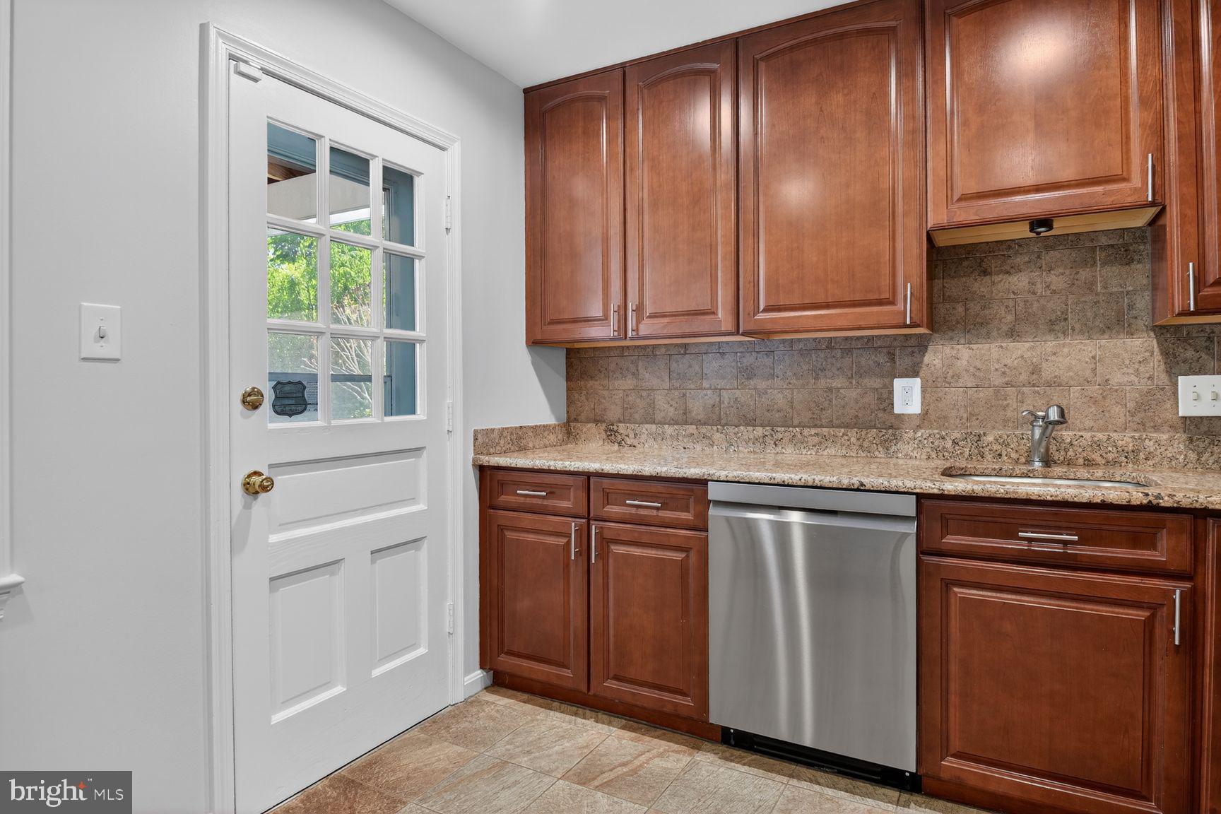 ROCKVILLE ESTATES - Residential