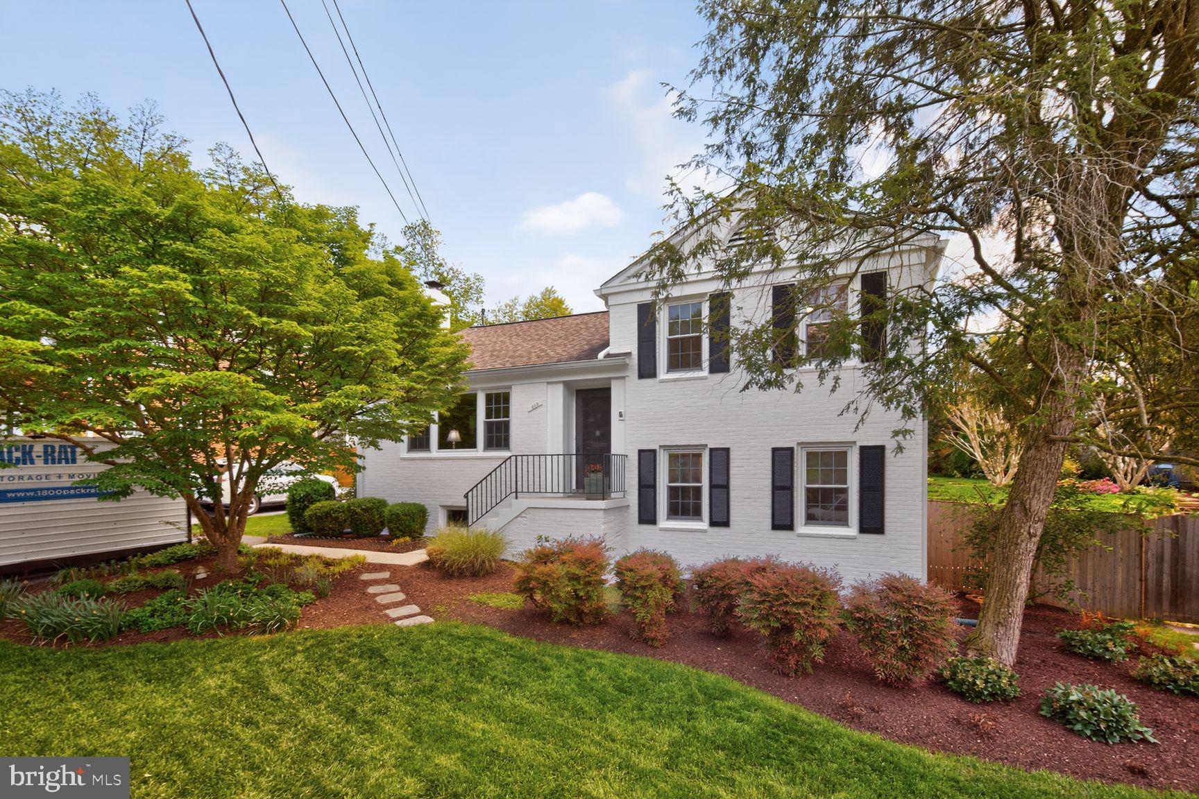 ROCKVILLE ESTATES - Residential