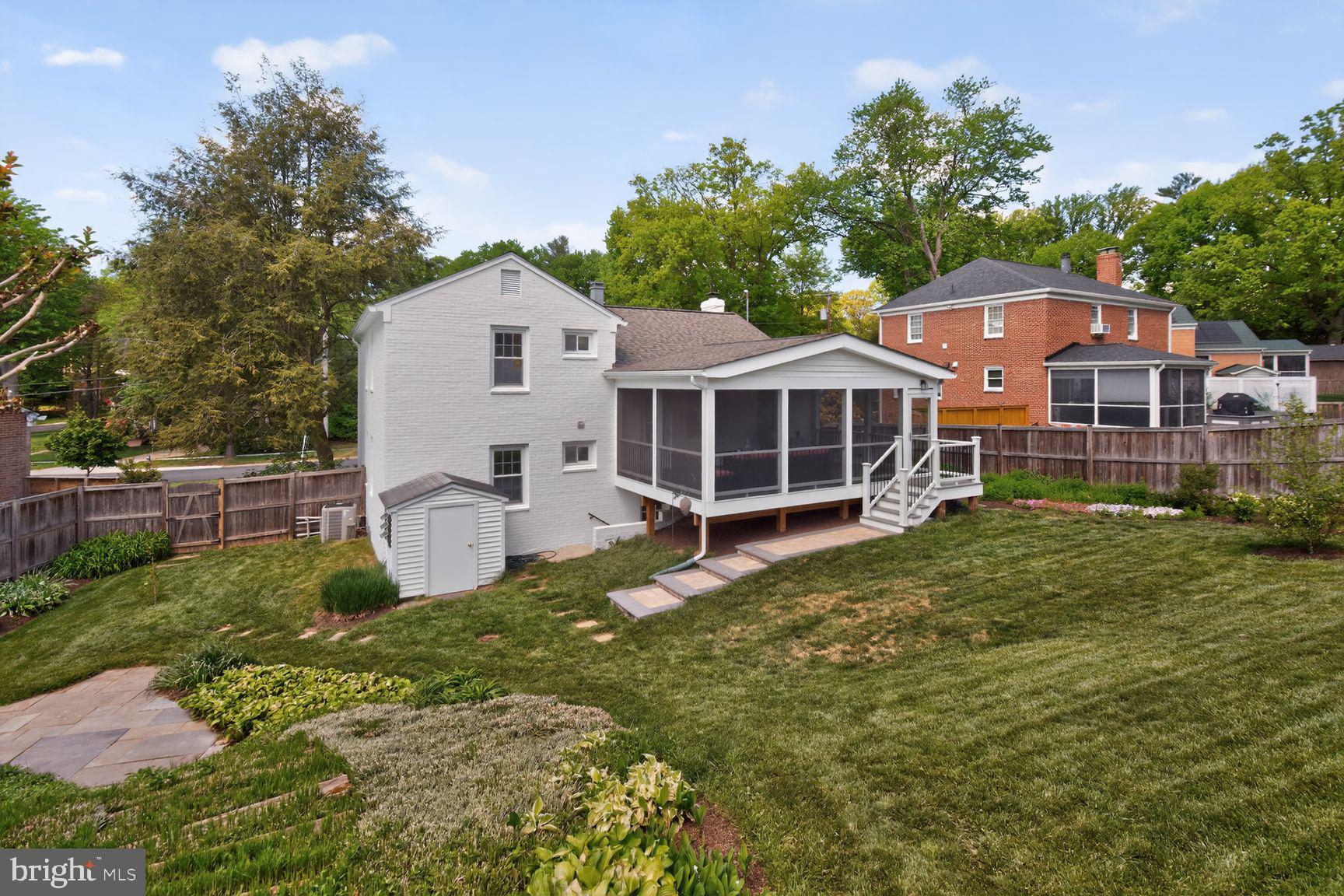 ROCKVILLE ESTATES - Residential