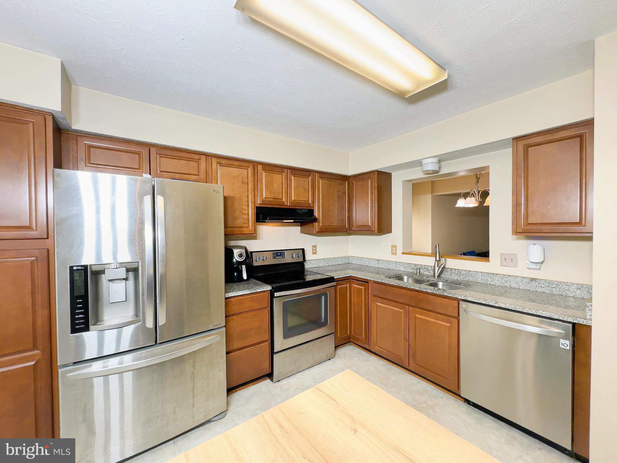 11300 NARROW TRAIL TERRACE