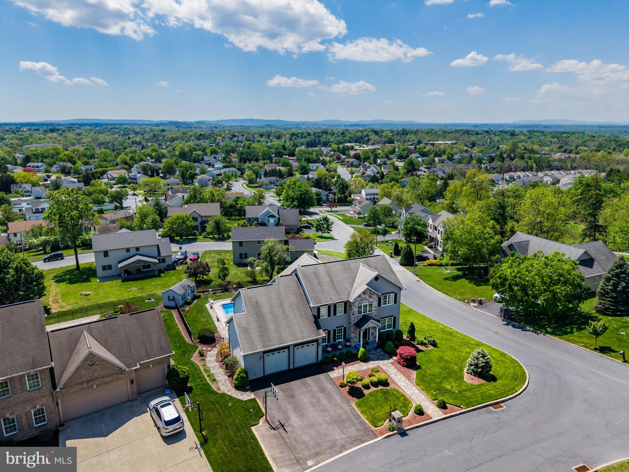 DEER PATH WOODS - Residential
