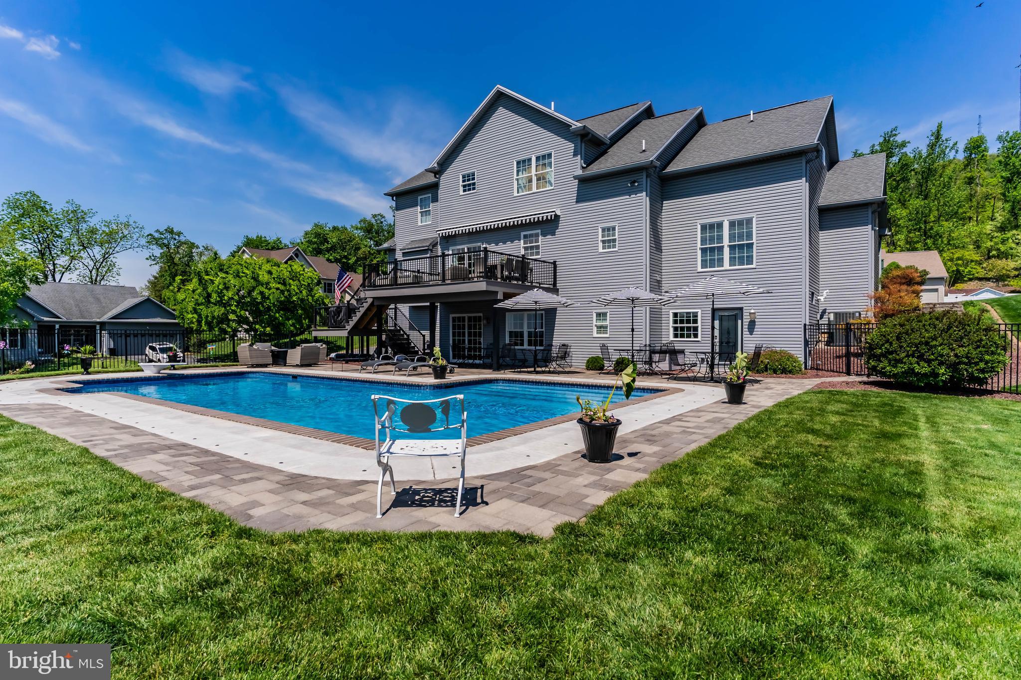 DEER PATH WOODS - Residential
