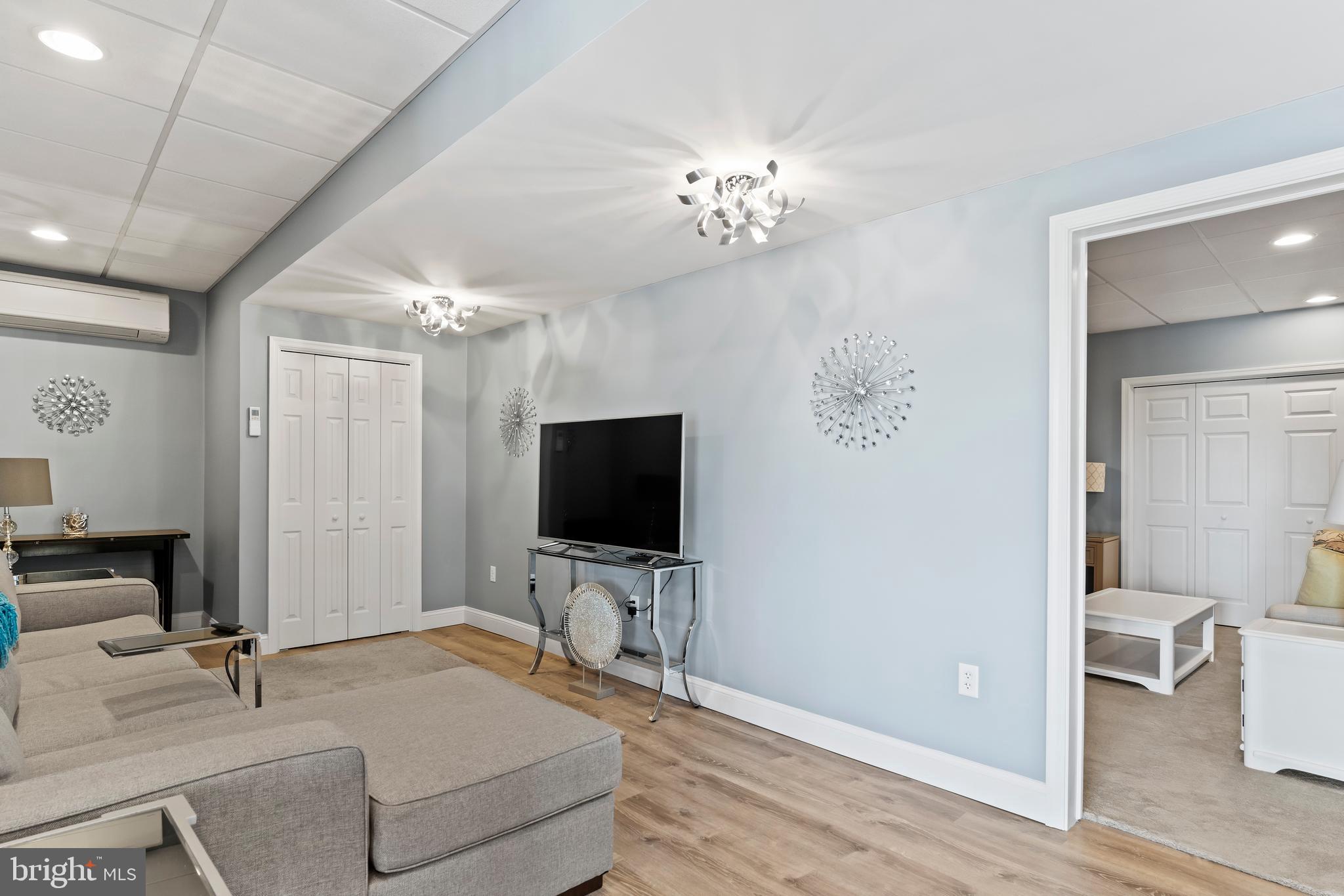 DEER PATH WOODS - Residential