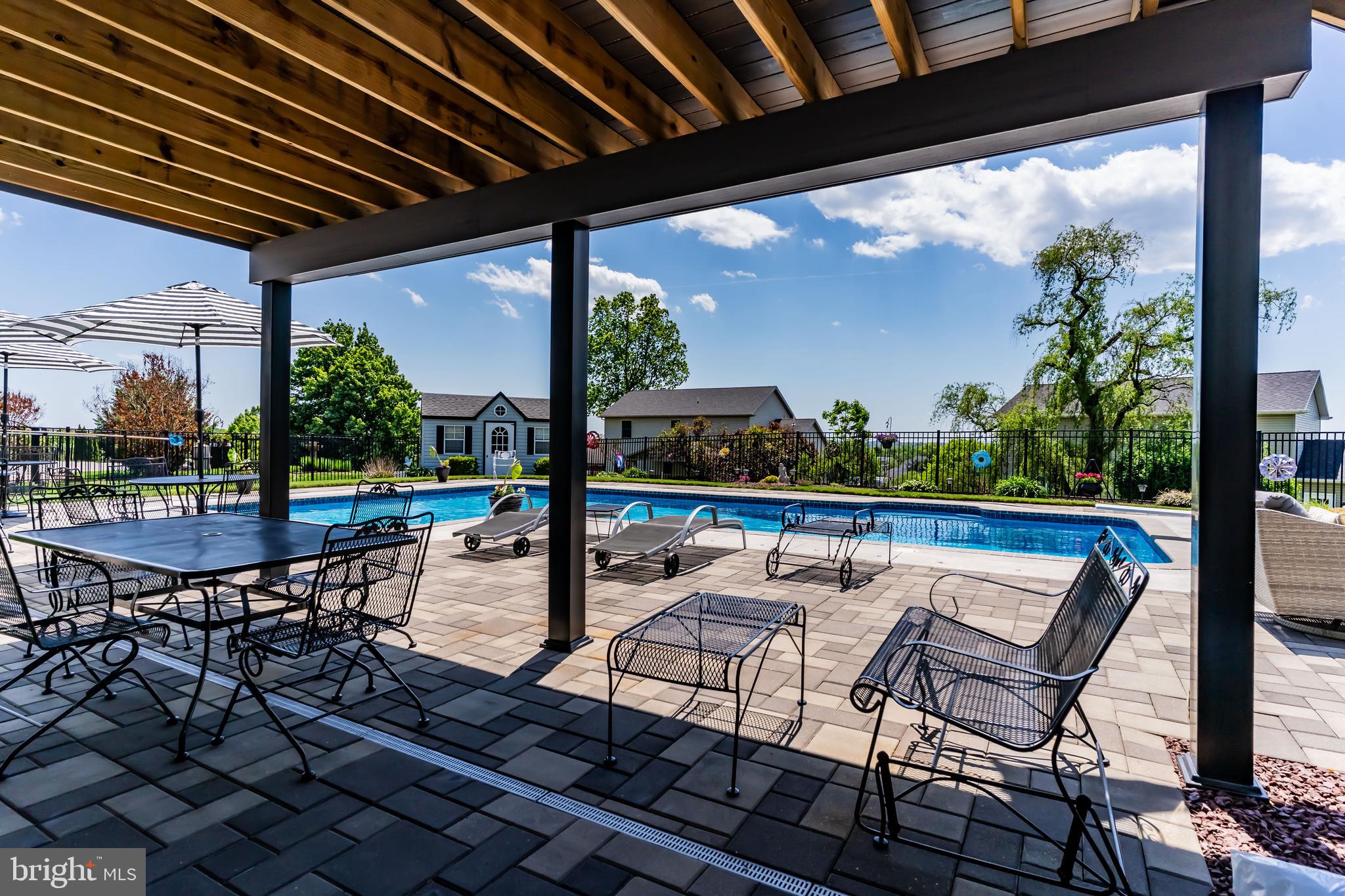 DEER PATH WOODS - Residential