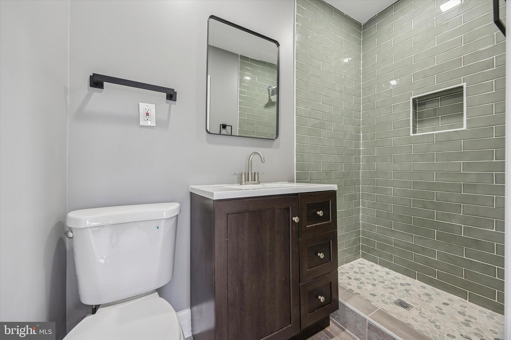 CHELTENHAM - Residential