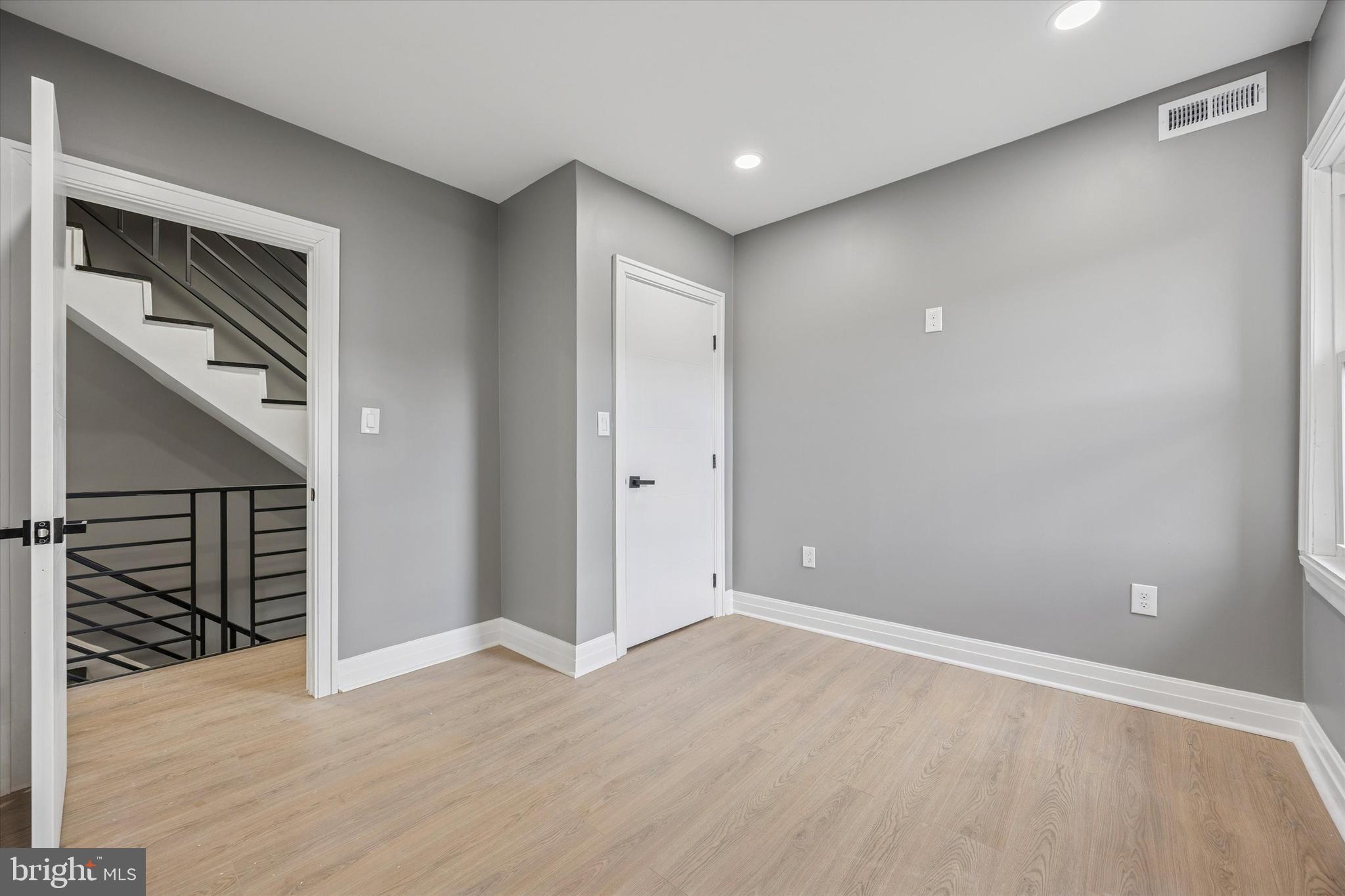 CHELTENHAM - Residential