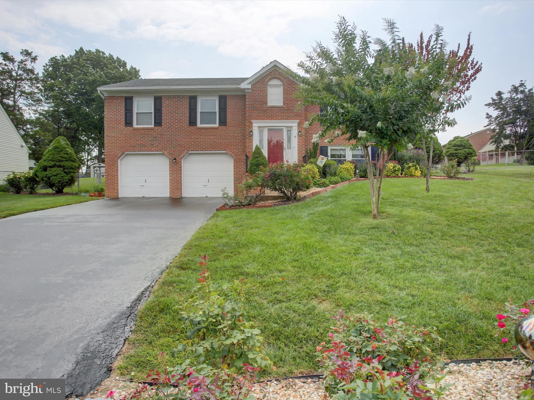 6 PRINCETON PLACE