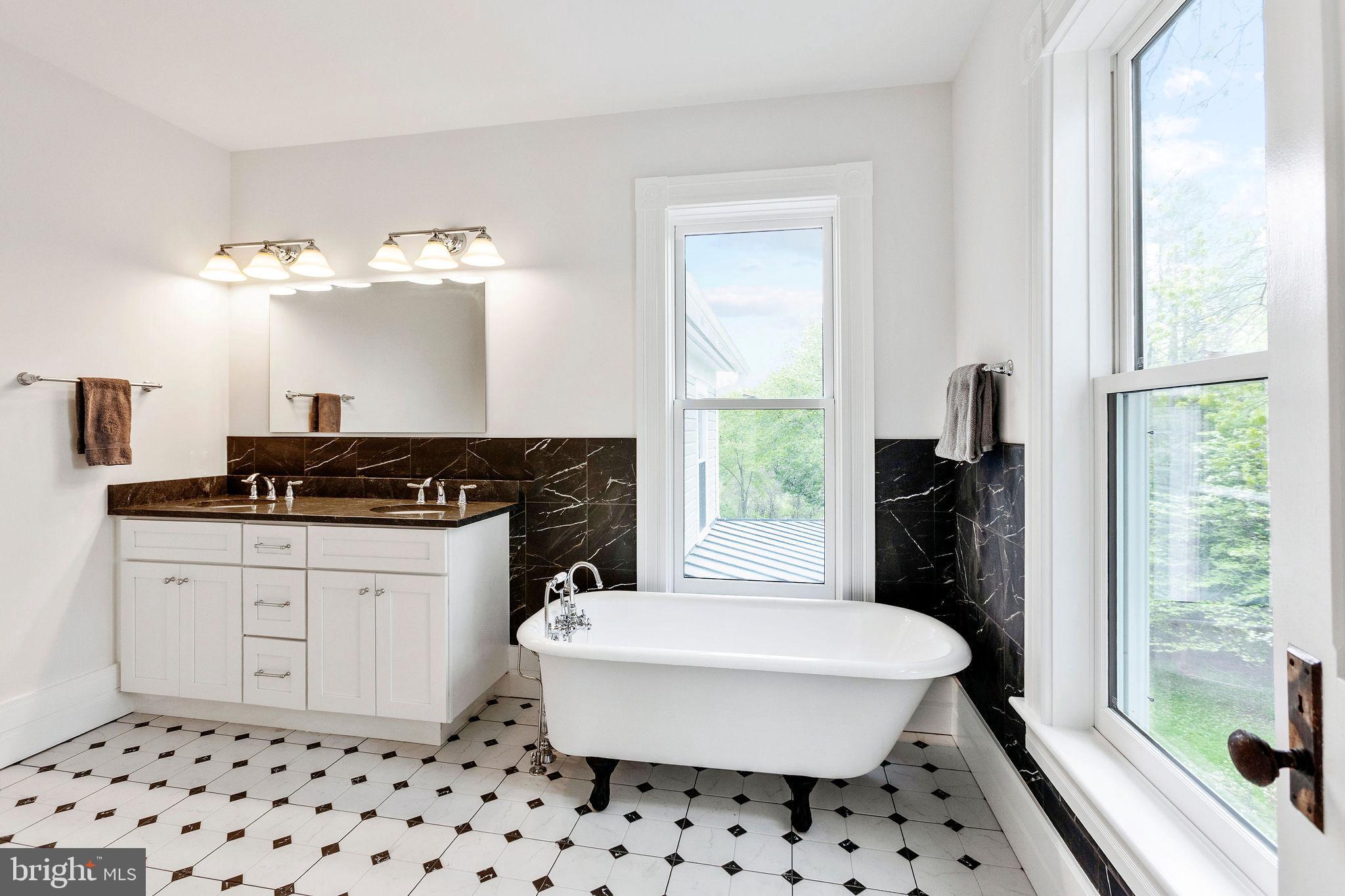 TOWN OF WASHINGTON - Residential