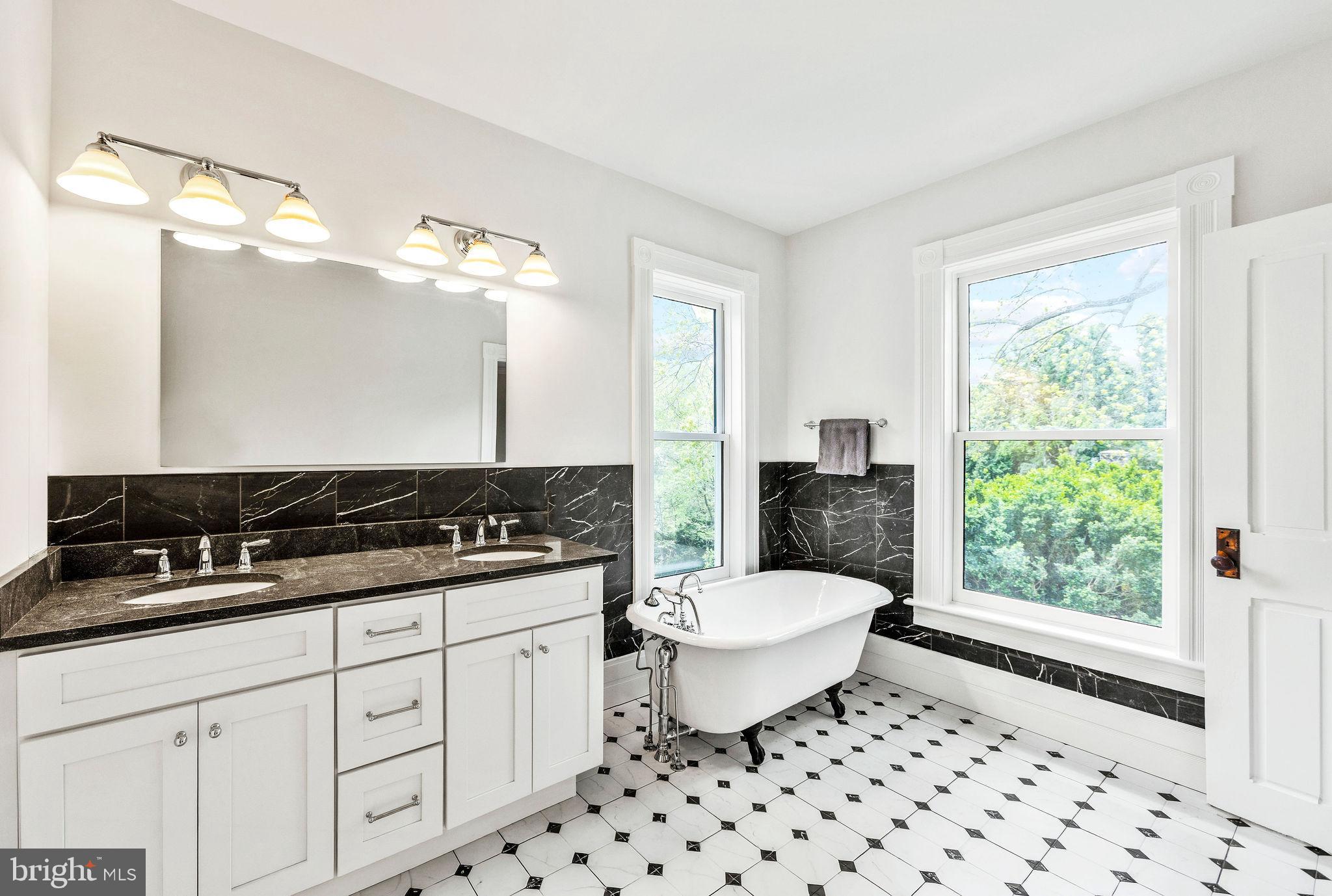 TOWN OF WASHINGTON - Residential